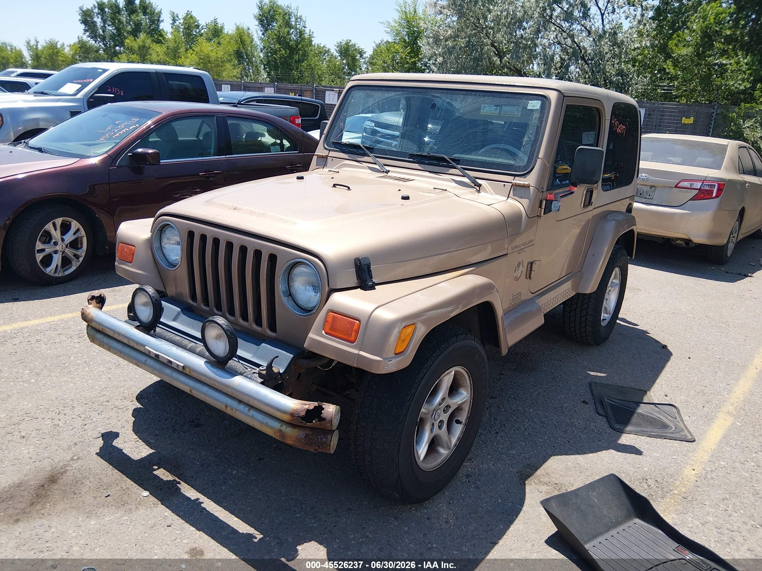 2000 Jeep Wrangler Sahara Tan vin: 1J4FA59S4YP749311