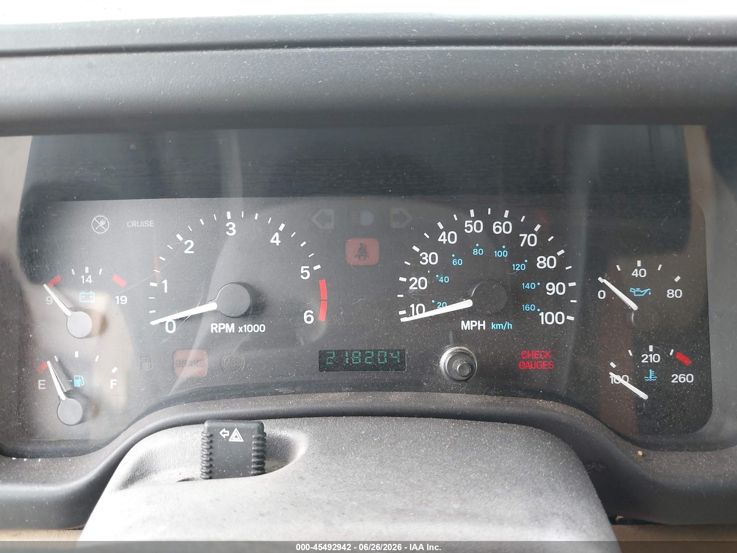 2000 Jeep Wrangler Sahara Beige vin: 1J4FA59S4YP754511