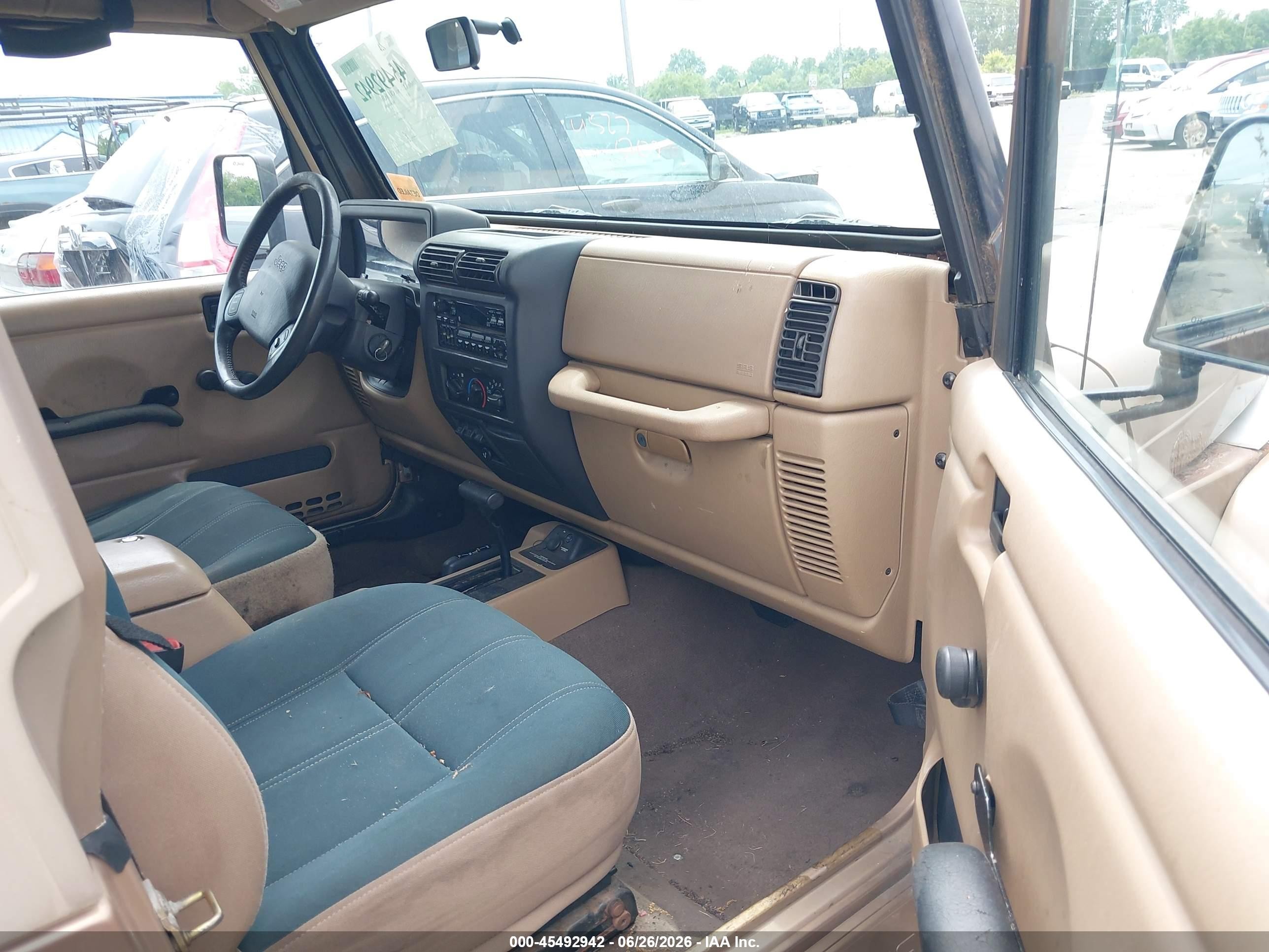 2000 Jeep Wrangler Sahara Beige vin: 1J4FA59S4YP754511