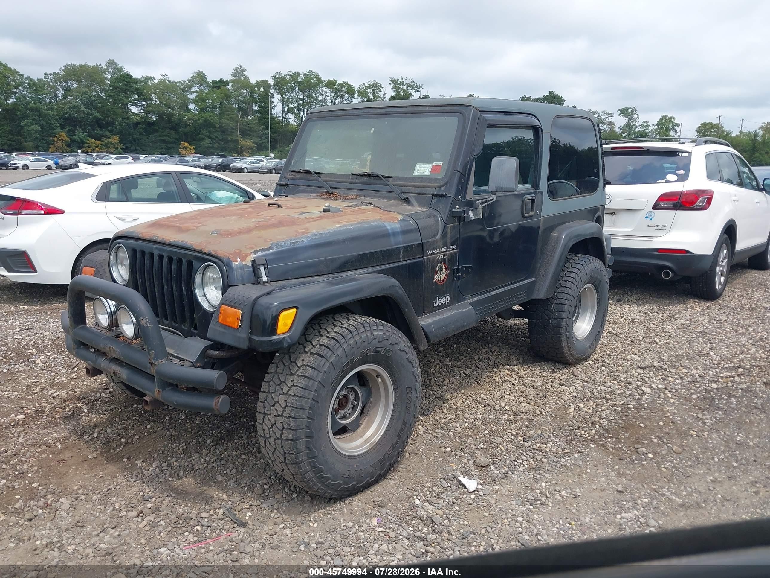 2000 Jeep Wrangler Sahara Black vin: 1J4FA59S4YP761040