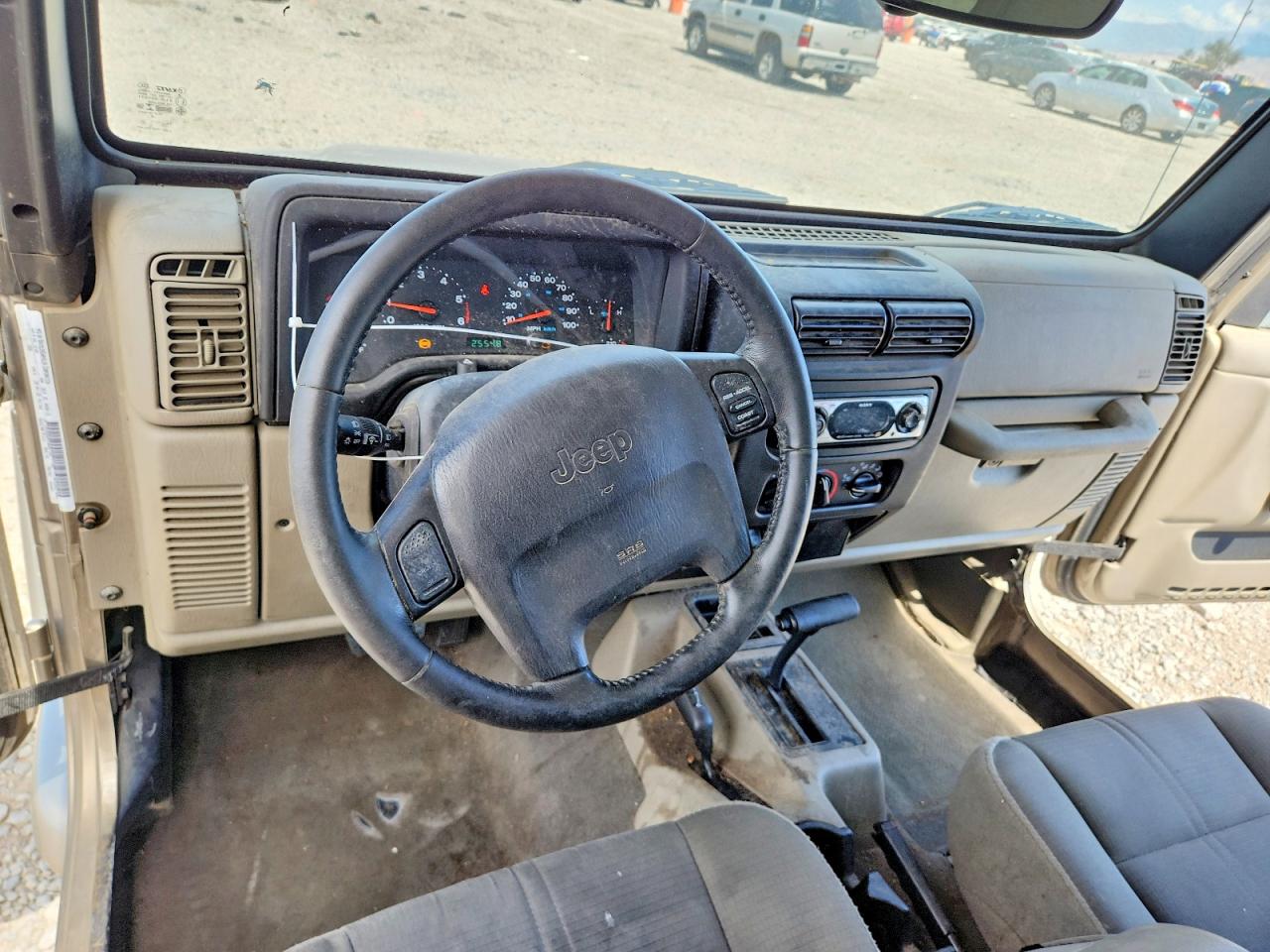 2004 Jeep Wrangler / Tj Sahara Gold vin: 1J4FA59S54P738649