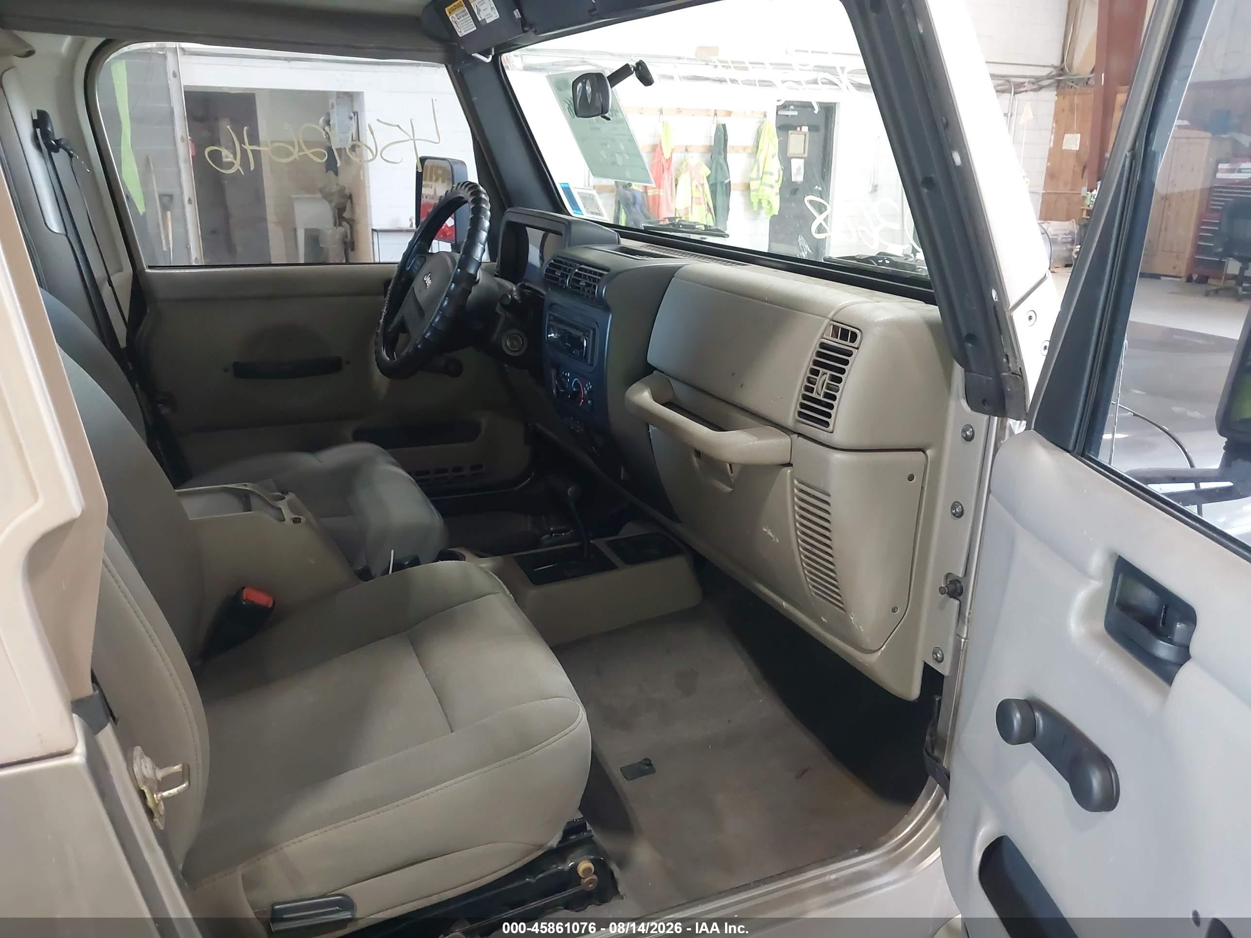 2004 Jeep Wrangler Sahara Желто-коричневый vin: 1J4FA59S64P757582
