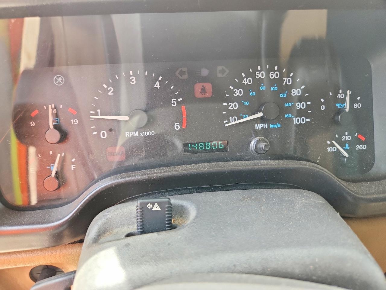 2000 Jeep Wrangler / Tj Sahara Black vin: 1J4FA59S6YP778745
