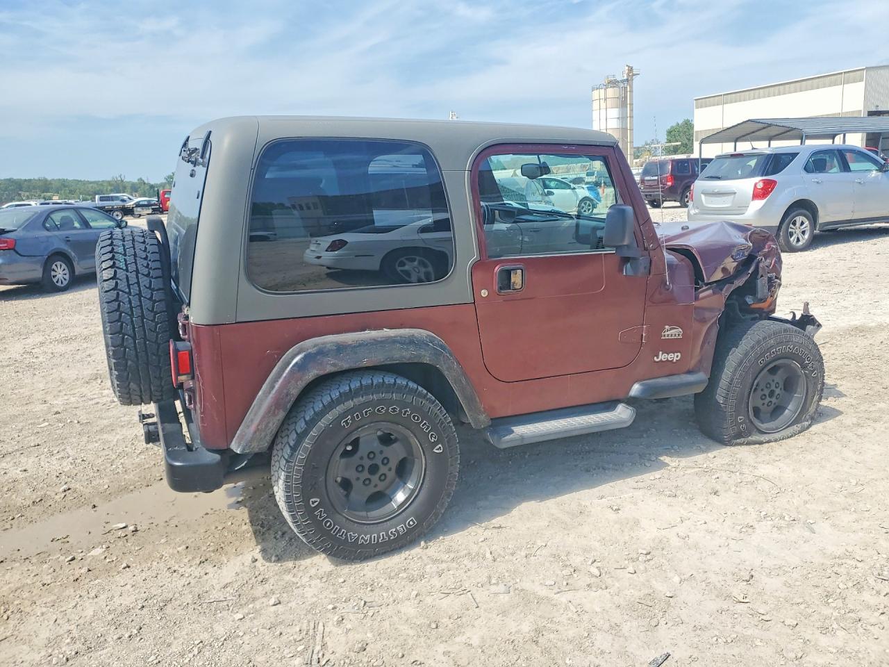 2003 Jeep Wrangler / Tj Sahara Maroon vin: 1J4FA59S73P352281