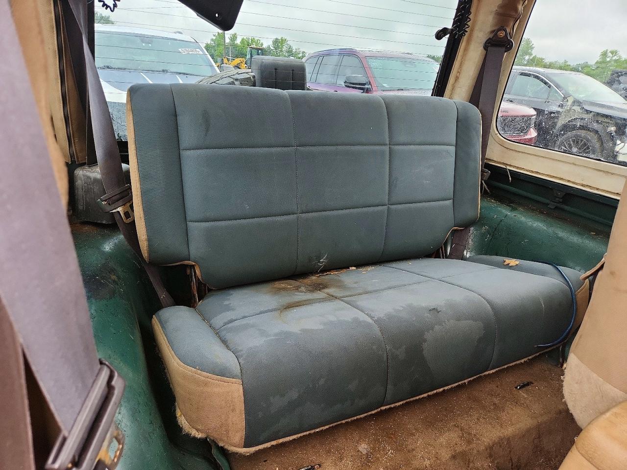 2000 Jeep Wrangler / Tj Sahara Зеленый vin: 1J4FA59SXYP770552