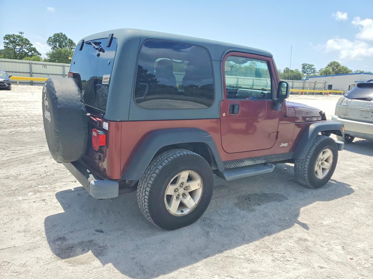 2003 Jeep Wrangler / Tj Rubicon Burgundy vin: 1J4FA69S53P333668