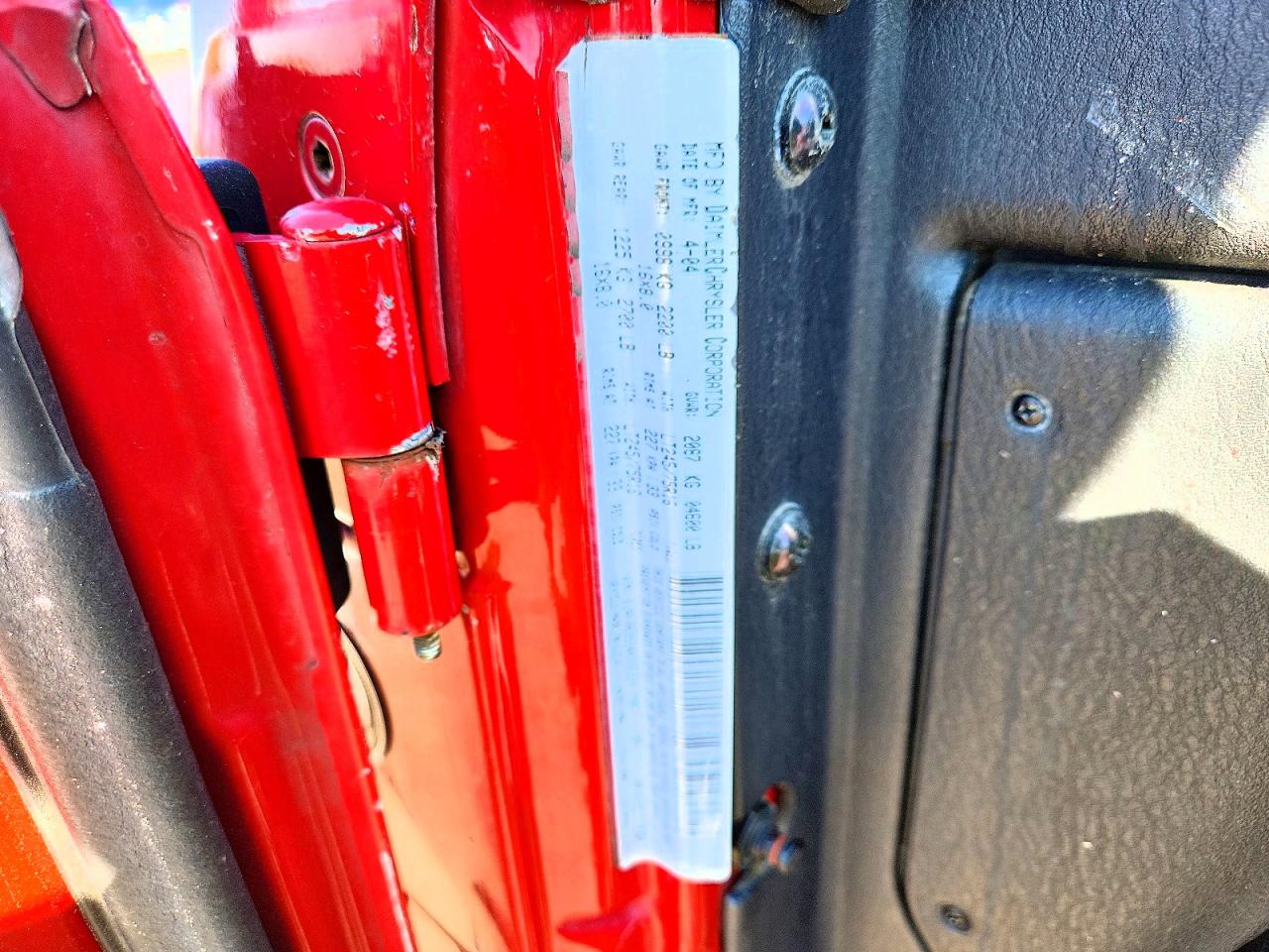 2004 Jeep Wrangler / Tj Rubicon Red vin: 1J4FA69S54P776324