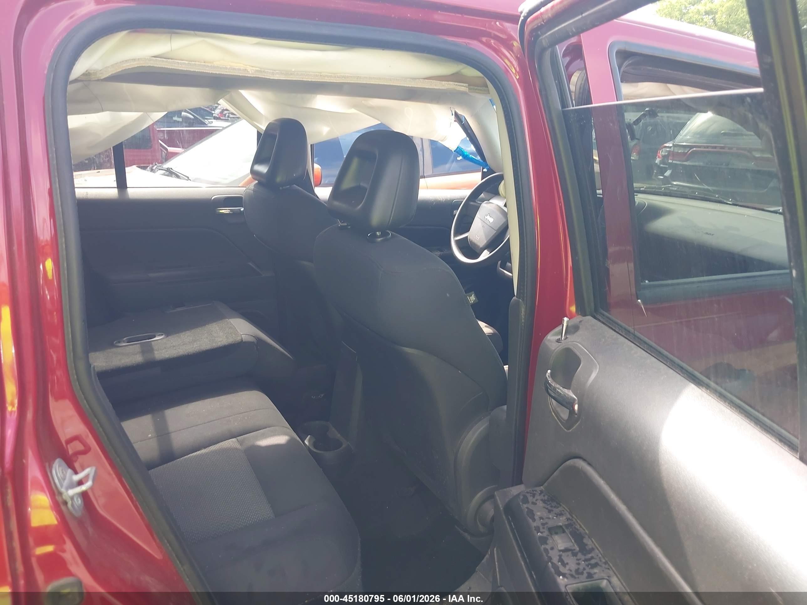 2009 Jeep Patriot Sport Red vin: 1J4FF28B09D205781