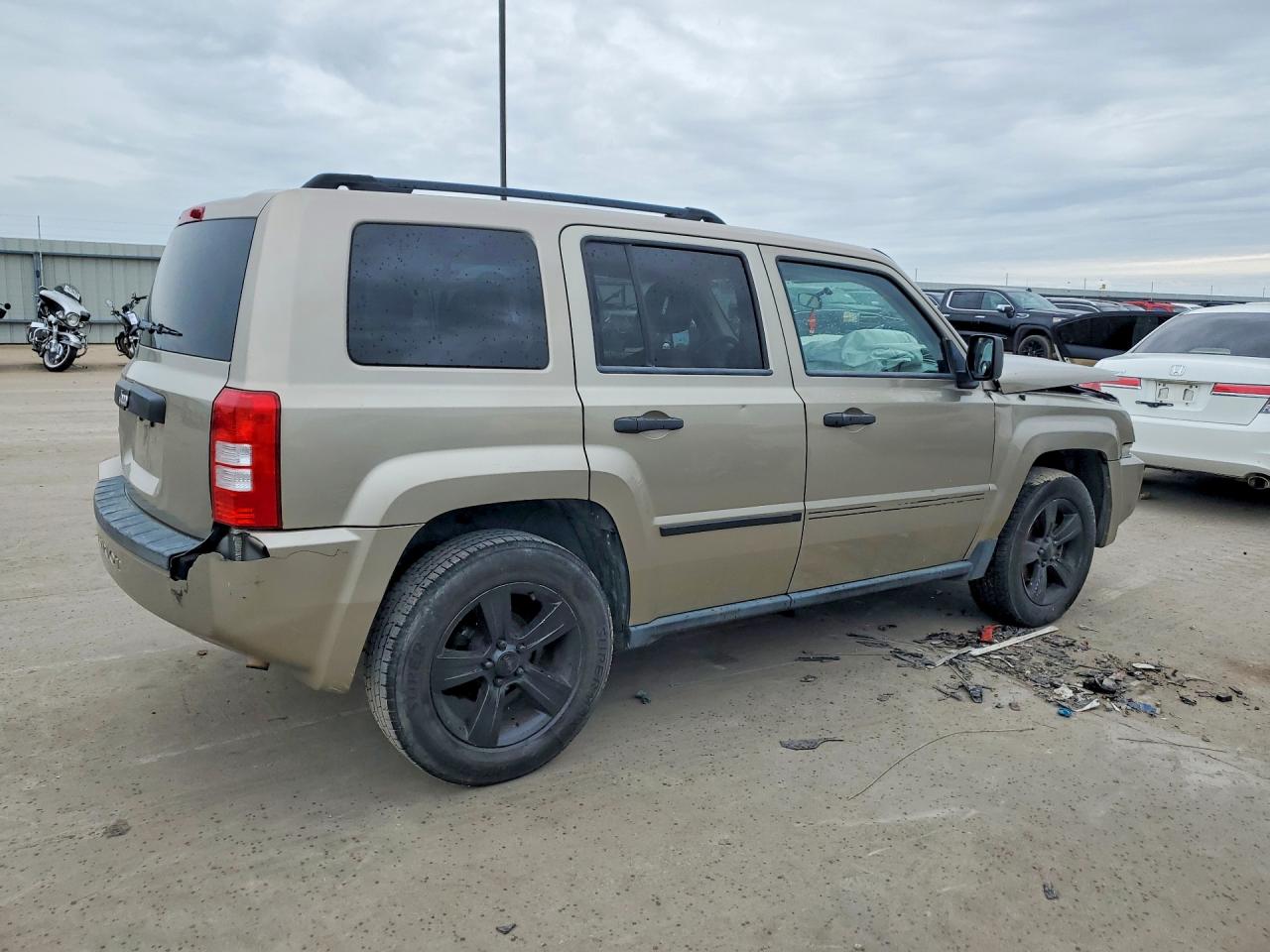 2009 Jeep Patriot Sport Gold vin: 1J4FF28B19D205661