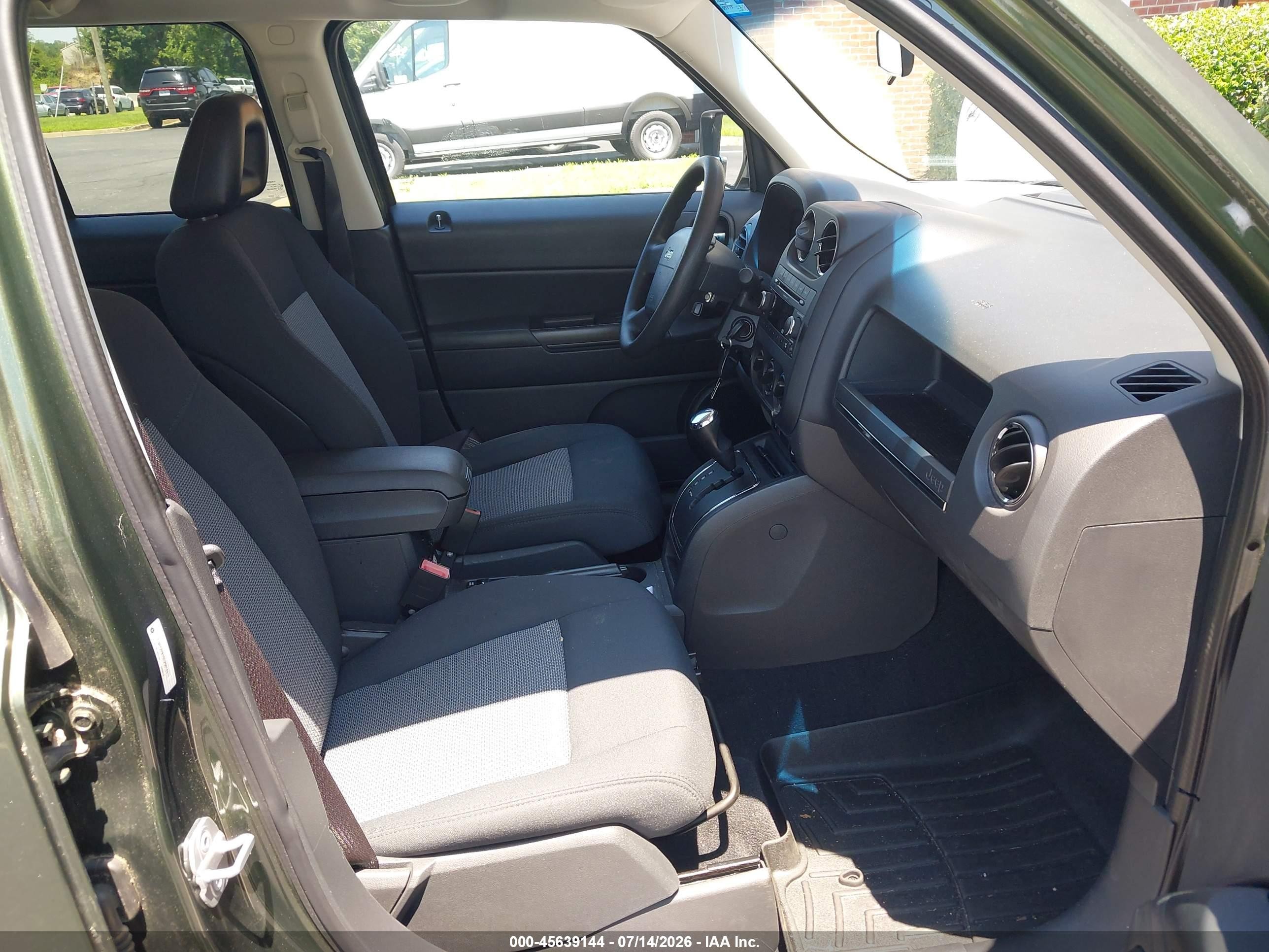 2009 Jeep Patriot Sport Green vin: 1J4FF28B19D250101