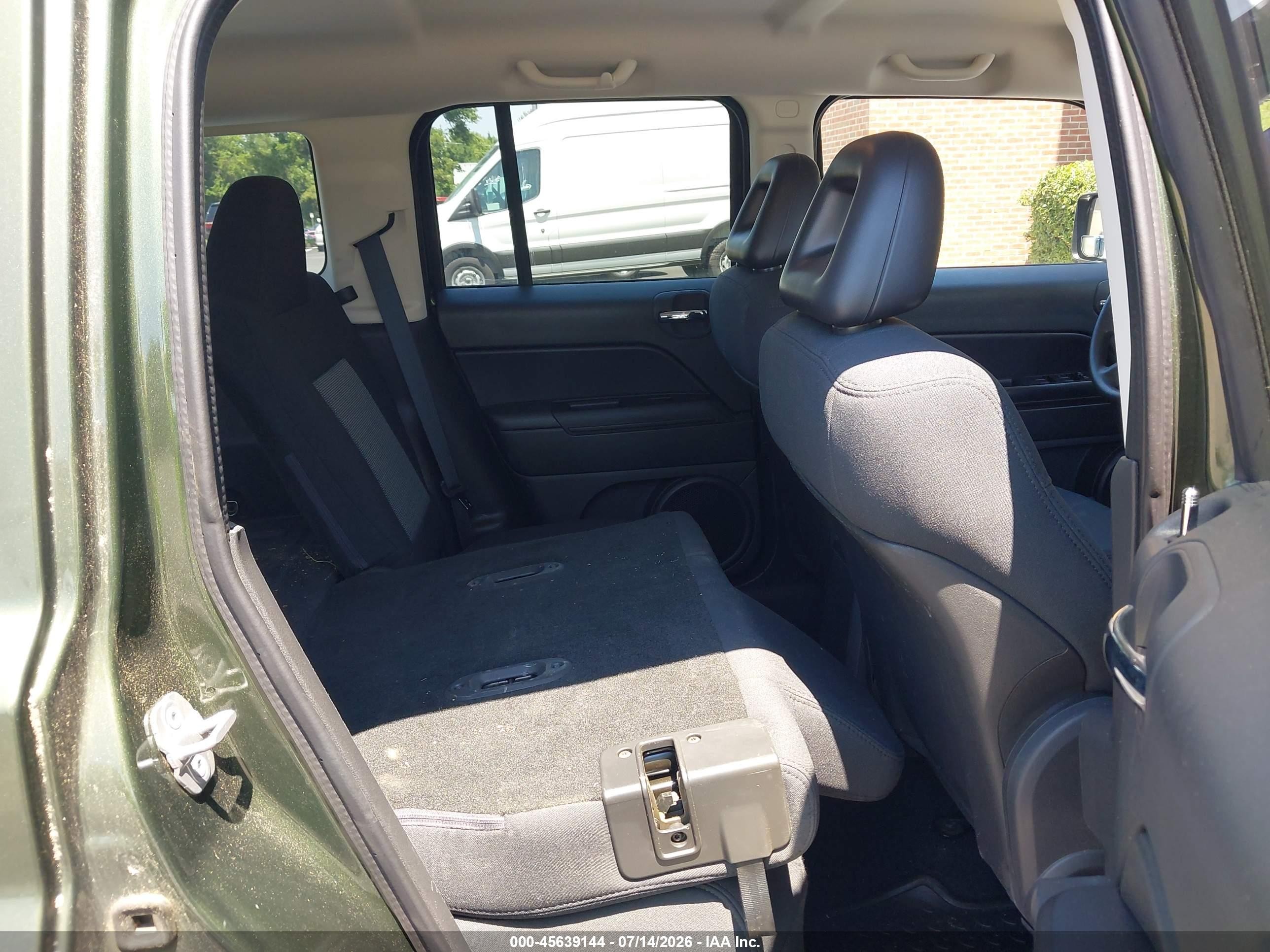 2009 Jeep Patriot Sport Green vin: 1J4FF28B19D250101