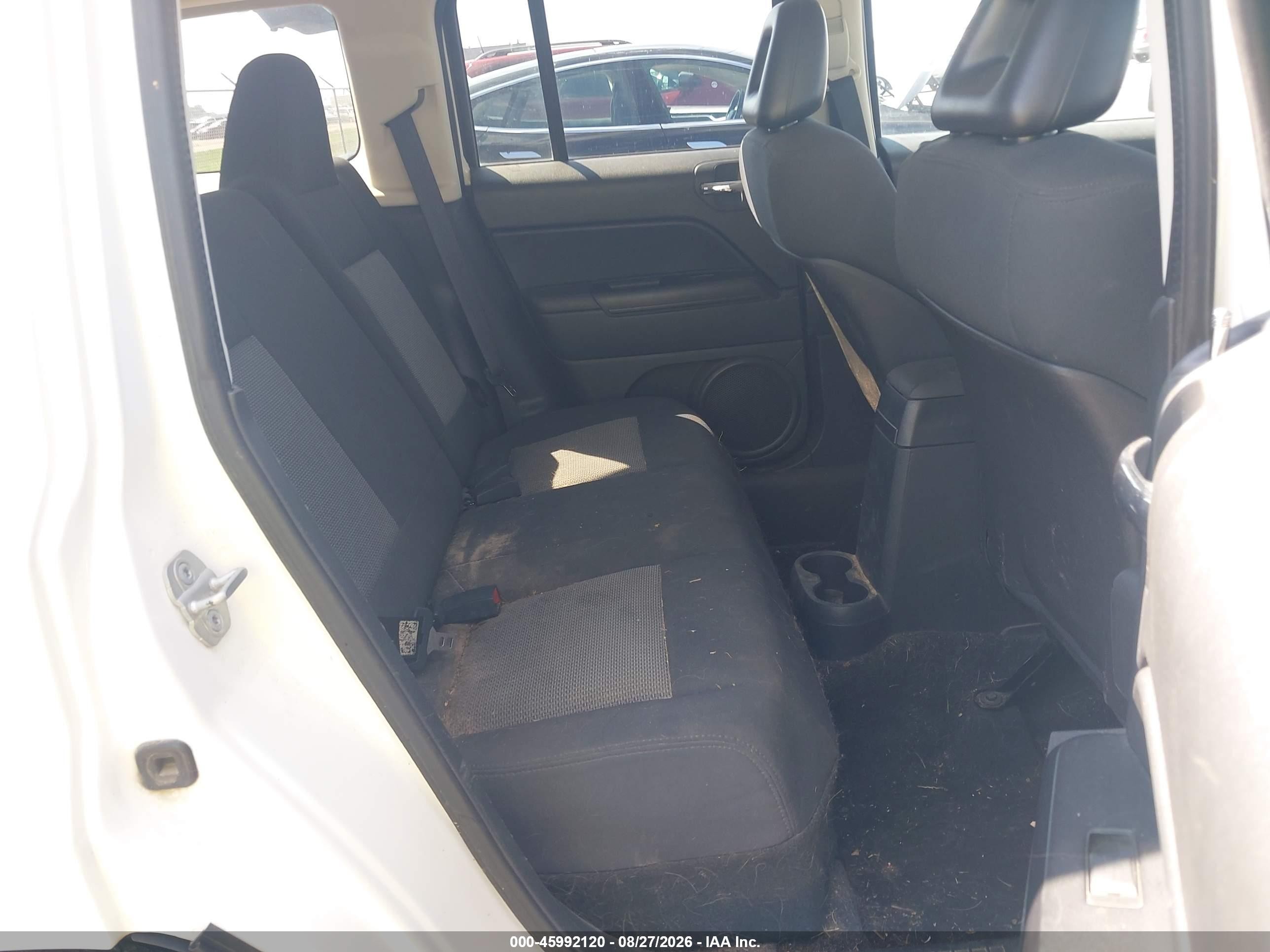 2009 Jeep Patriot Sport White vin: 1J4FF28B49D229260