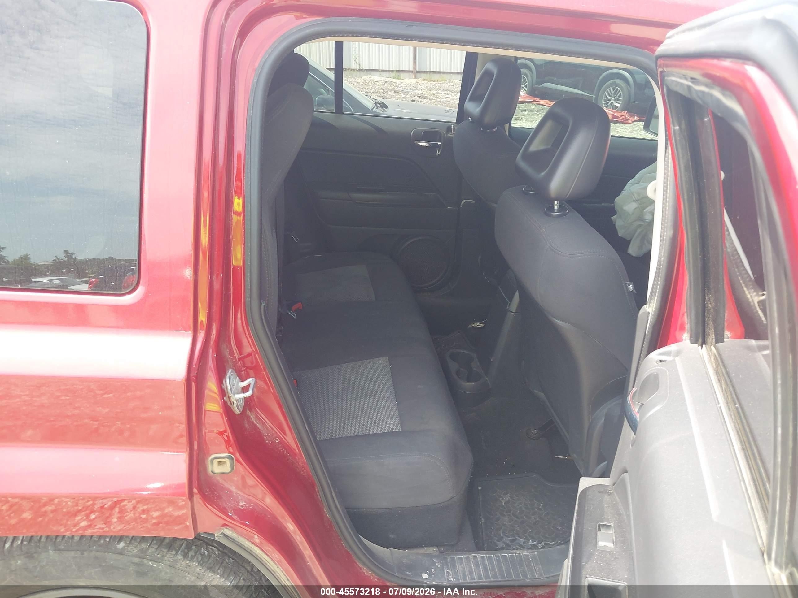 2009 Jeep Patriot Sport Red vin: 1J4FF28B59D120970