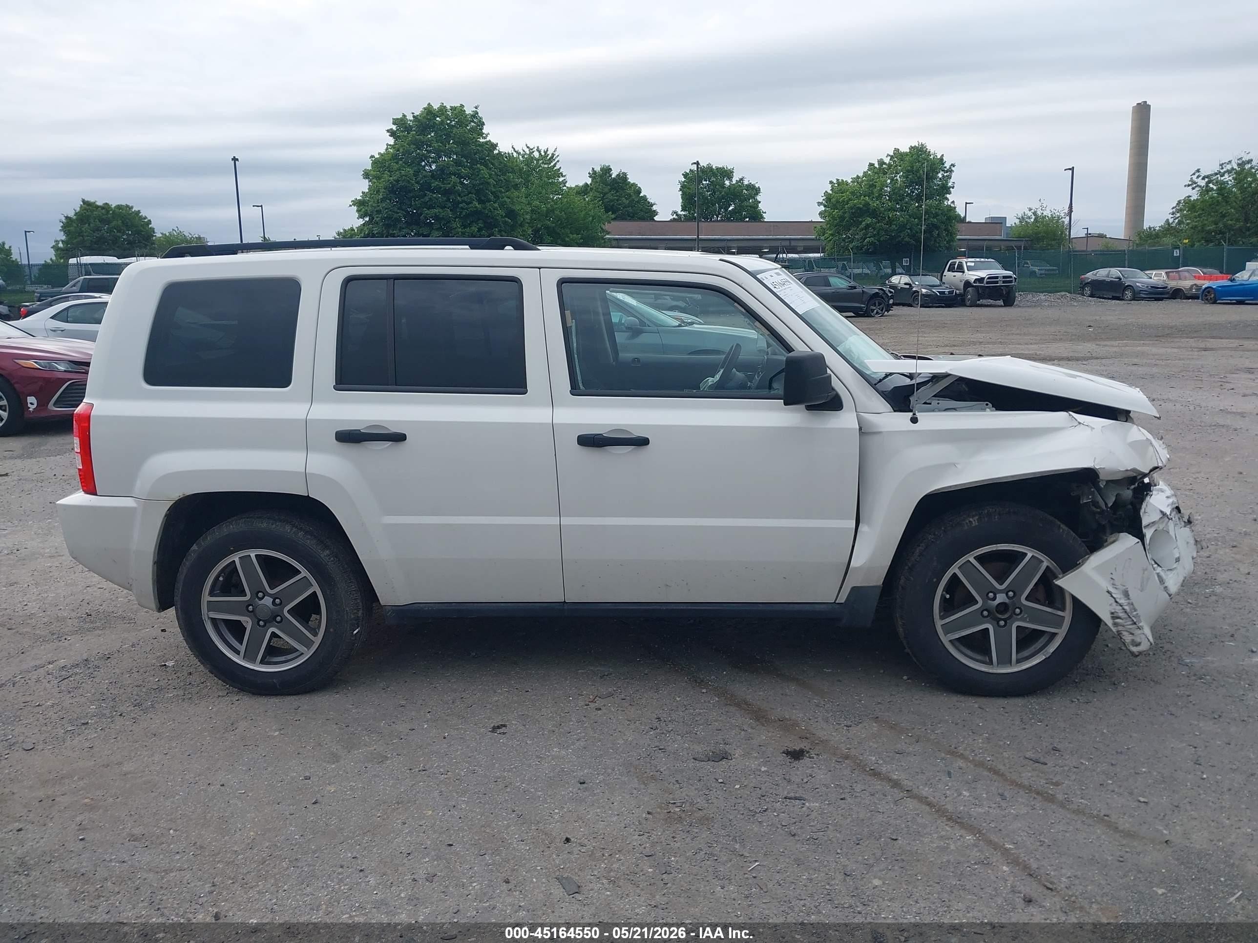2009 Jeep Patriot Sport White vin: 1J4FF28B69D173595