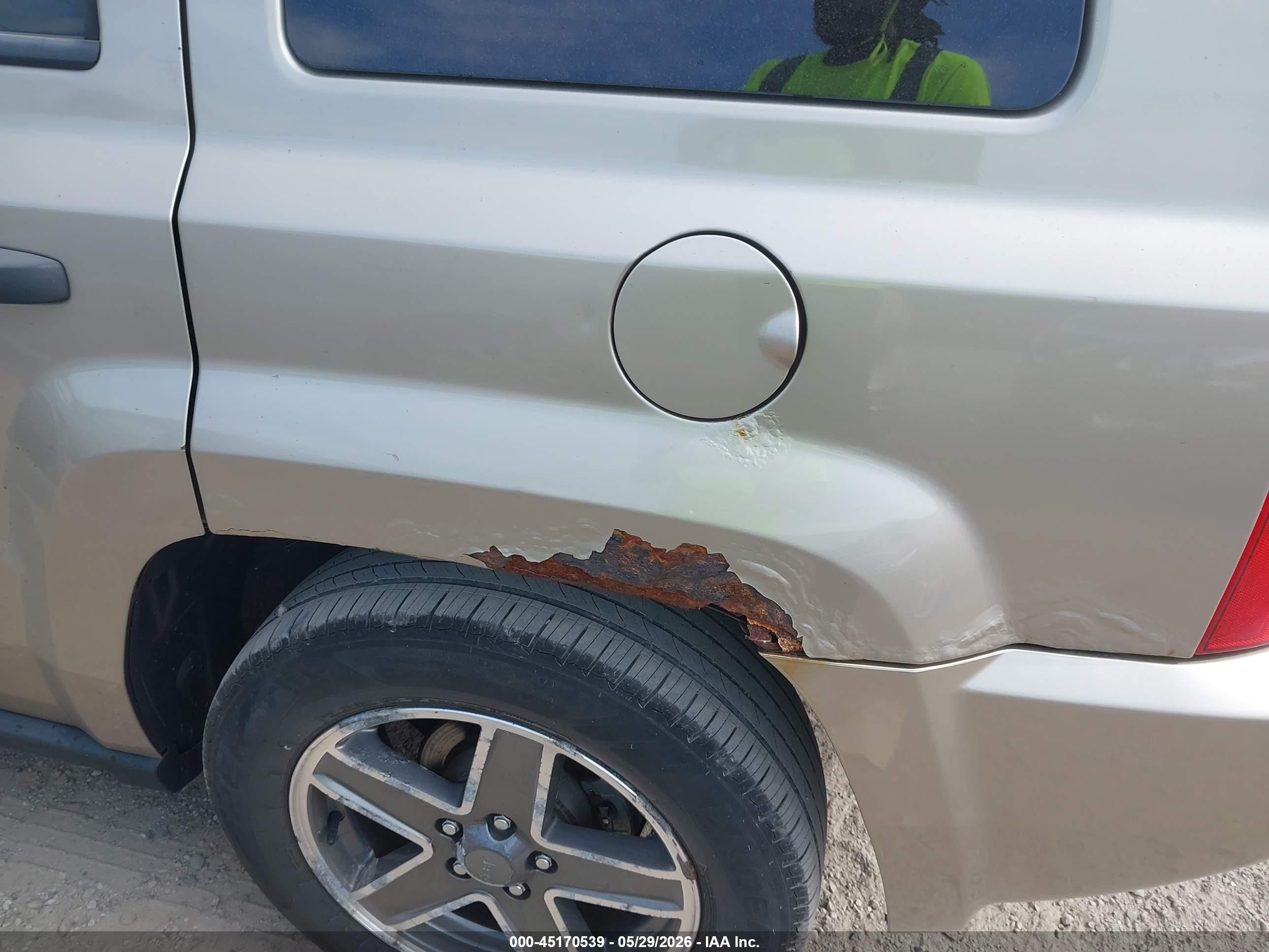 2009 Jeep Patriot Sport Gold vin: 1J4FF28B89D176949