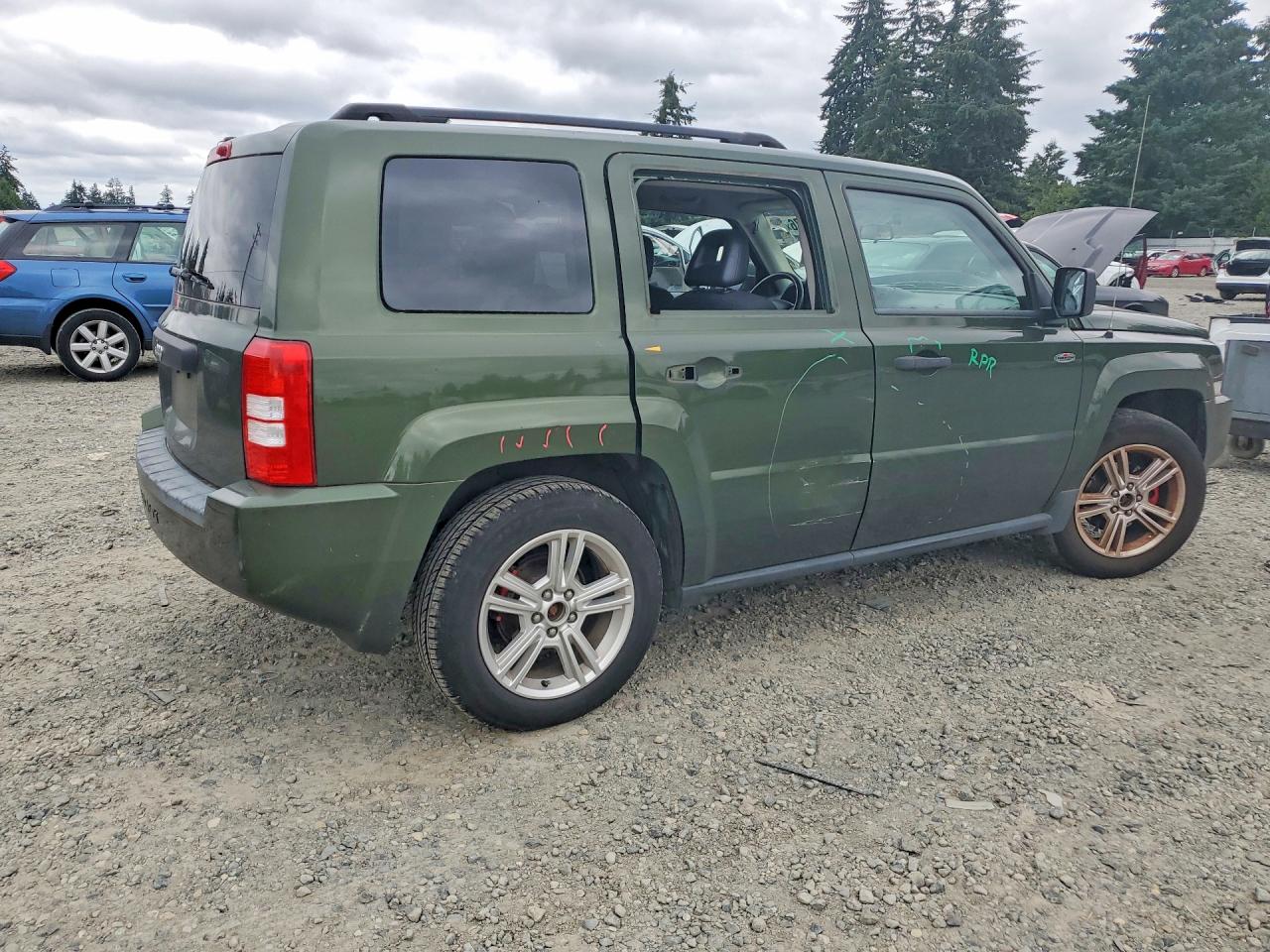 2009 Jeep Patriot Sport Green vin: 1J4FF28BX9D219879