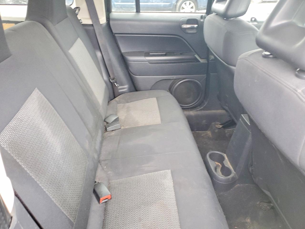 2009 Jeep Patriot Sport Green vin: 1J4FF28BX9D219879