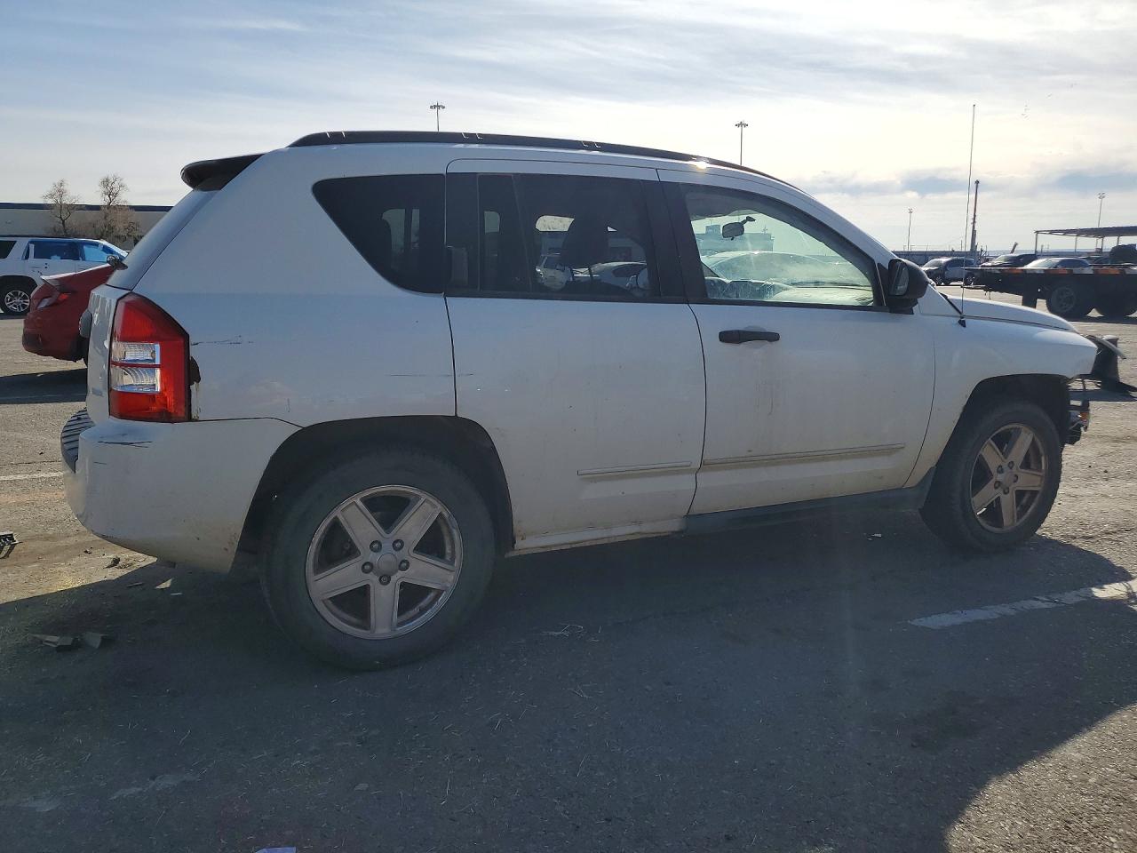 2009 Jeep Compass Sport White vin: 1J4FF47B29D205861