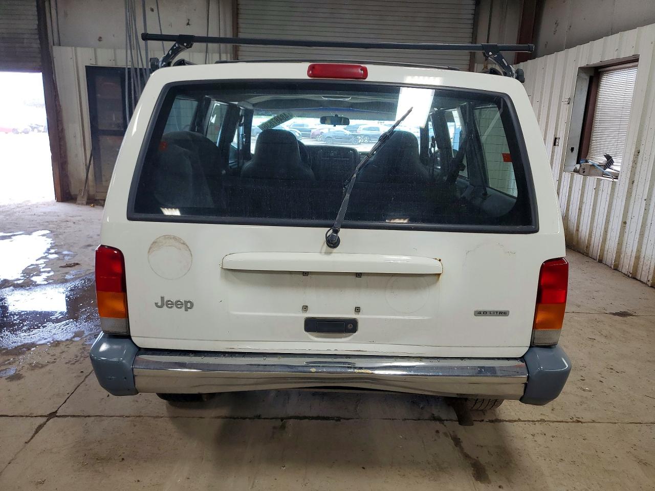 2001 Jeep Cherokee Sport White vin: 1J4FF48S01L591124