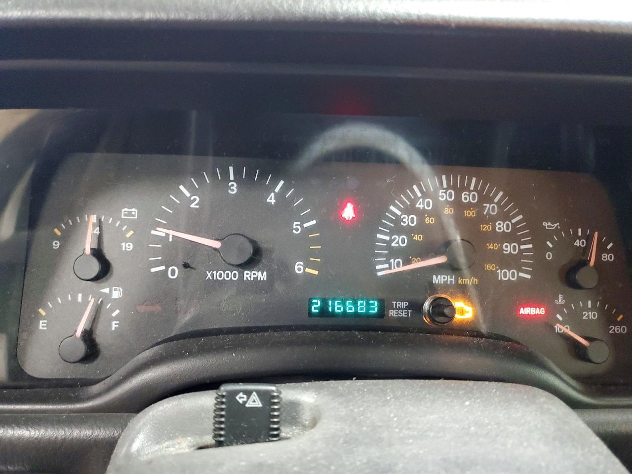 2001 Jeep Cherokee Sport White vin: 1J4FF48S01L591124