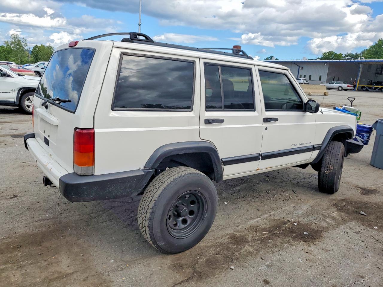 2001 Jeep Cherokee Sport White vin: 1J4FF48S01L597246