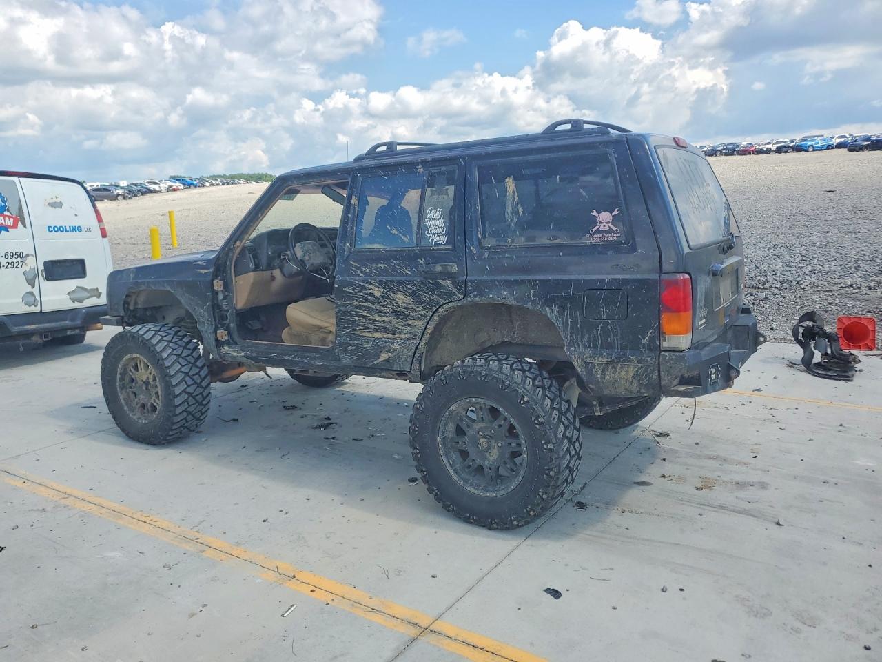 2000 Jeep Cherokee Sport Black vin: 1J4FF48S0YL249053