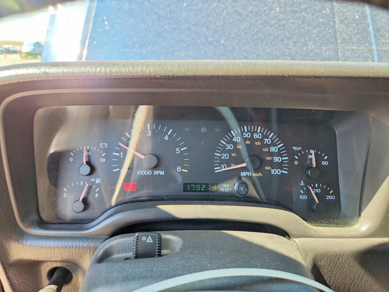 2000 Jeep Cherokee Sport Blue vin: 1J4FF48S0YL258822