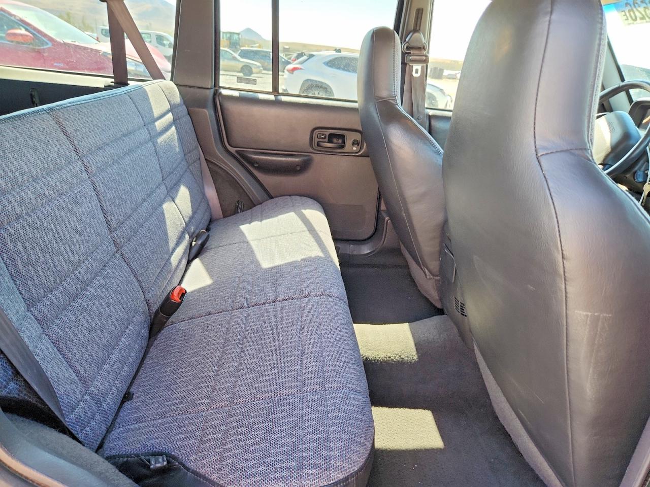 2000 Jeep Cherokee Sport Blue vin: 1J4FF48S0YL258822