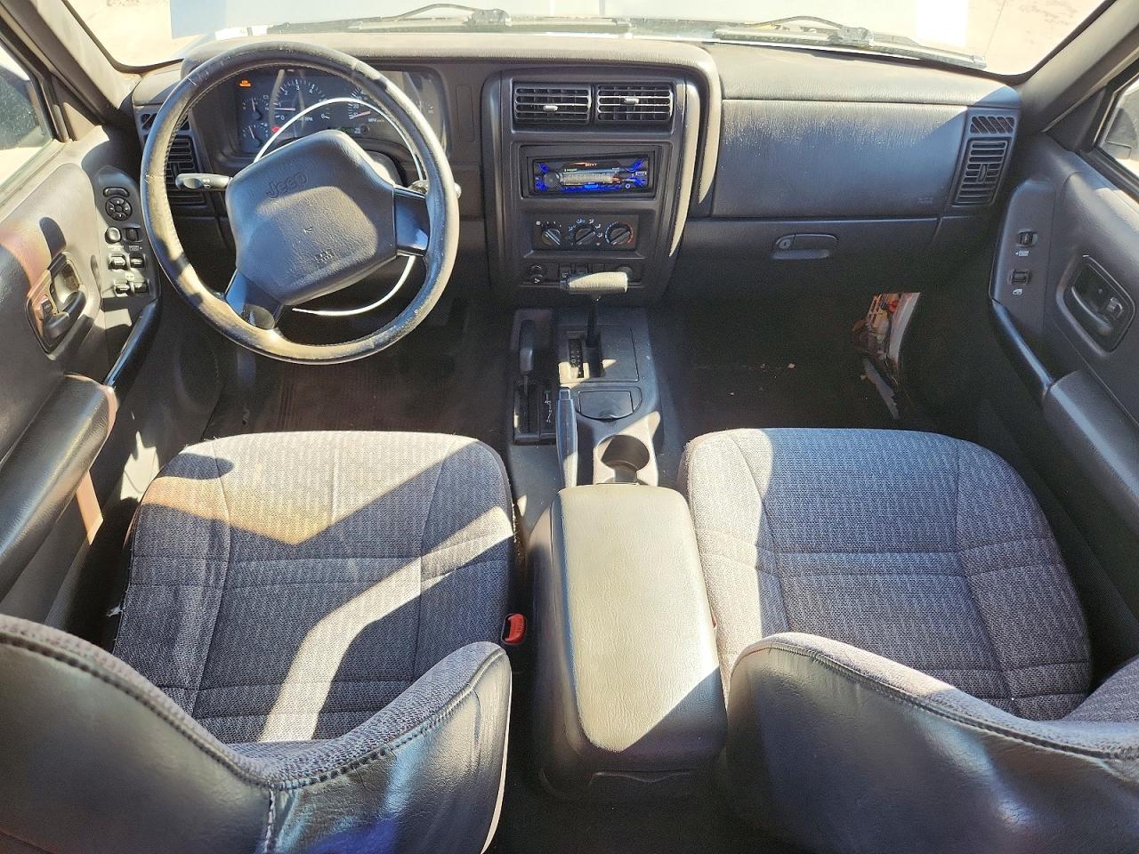 2000 Jeep Cherokee Sport Белый vin: 1J4FF48S1YL214716
