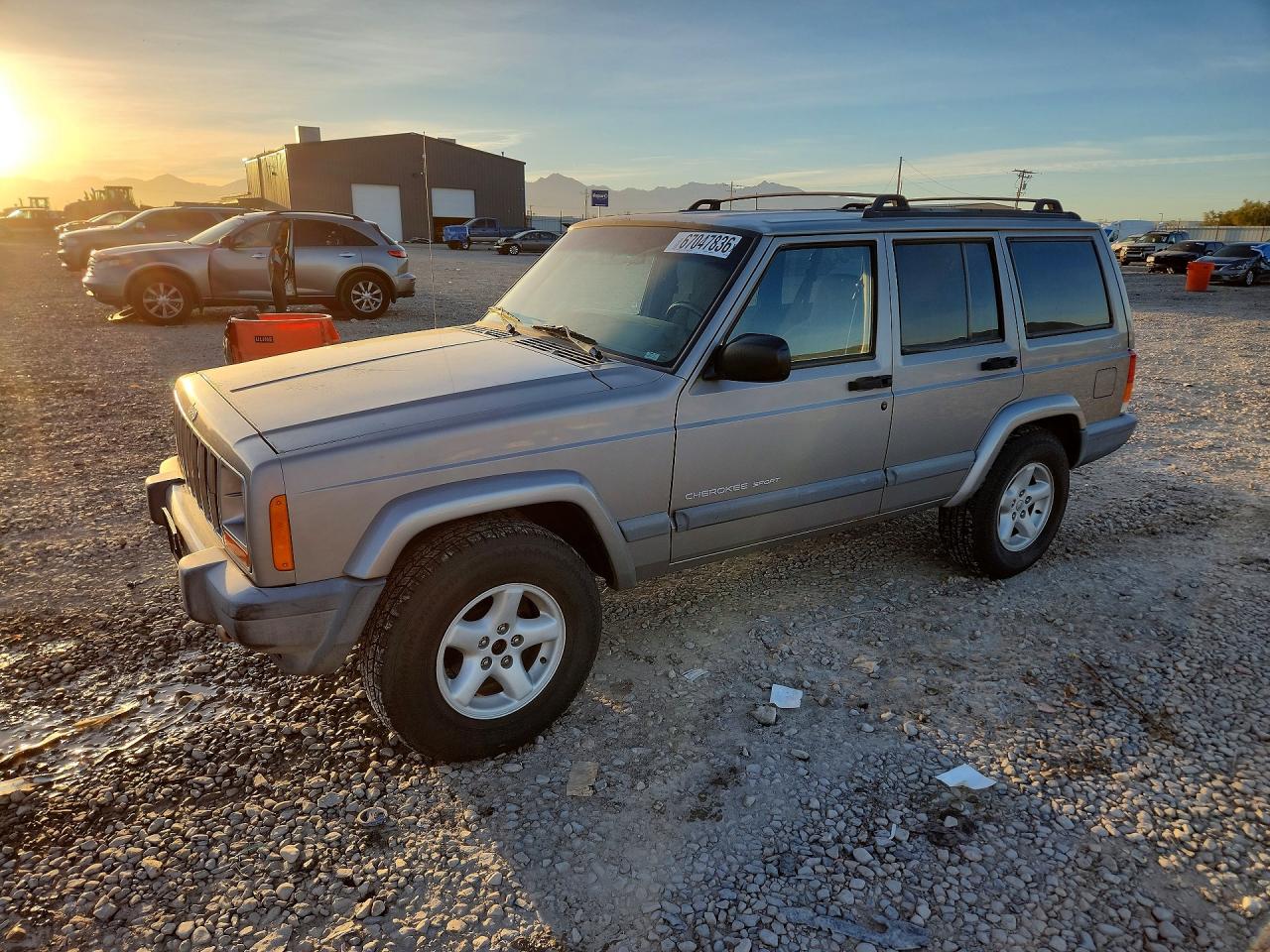 2001 Jeep Cherokee Sport Silver vin: 1J4FF48S21L564412