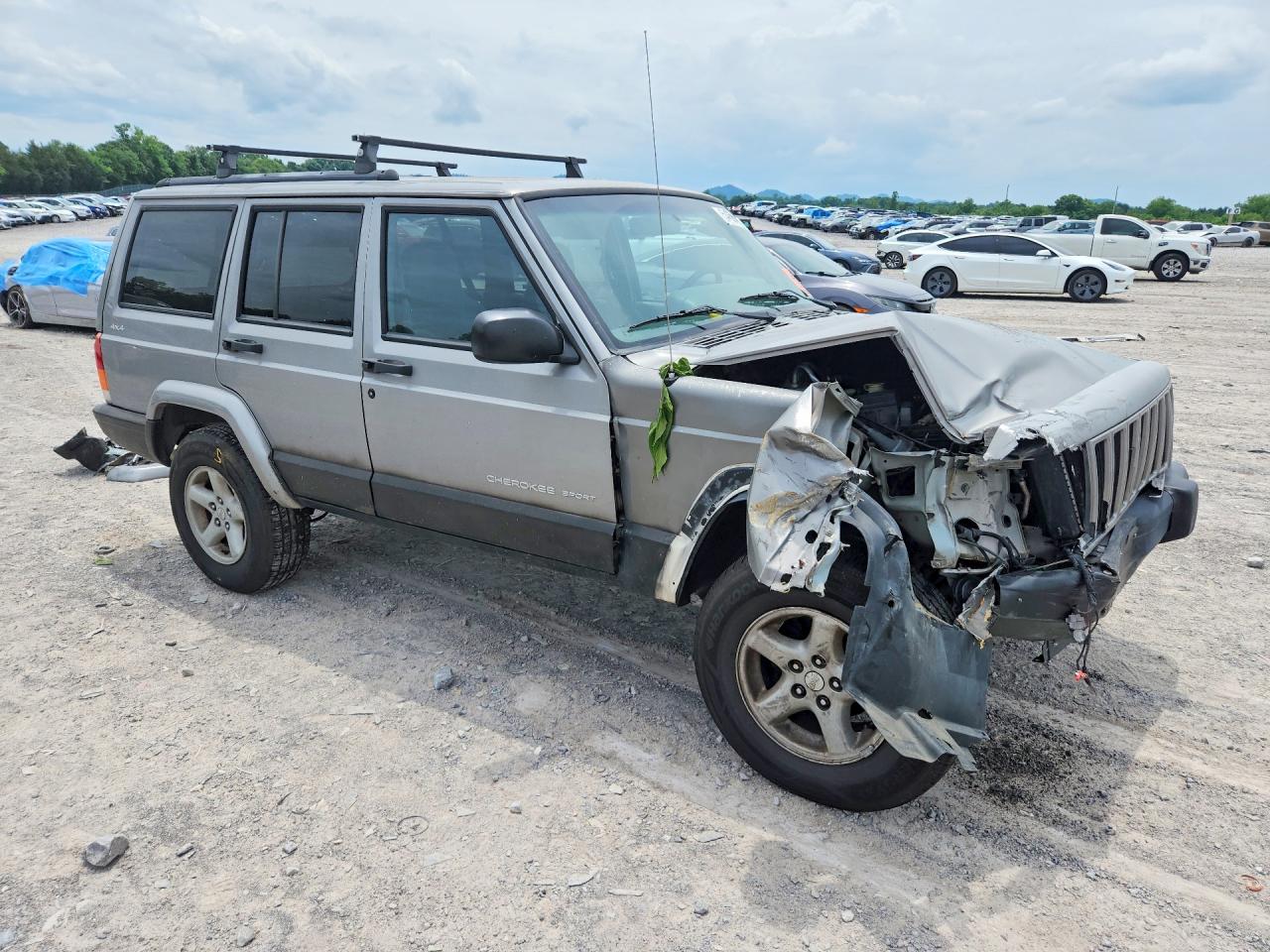 2000 Jeep Cherokee Sport Silver vin: 1J4FF48S3YL196574