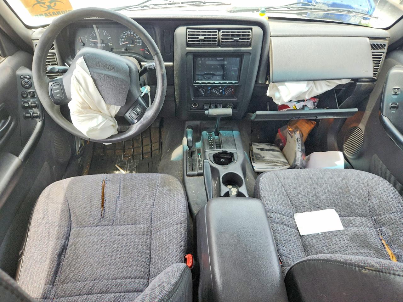 2000 Jeep Cherokee Sport Silver vin: 1J4FF48S3YL196574