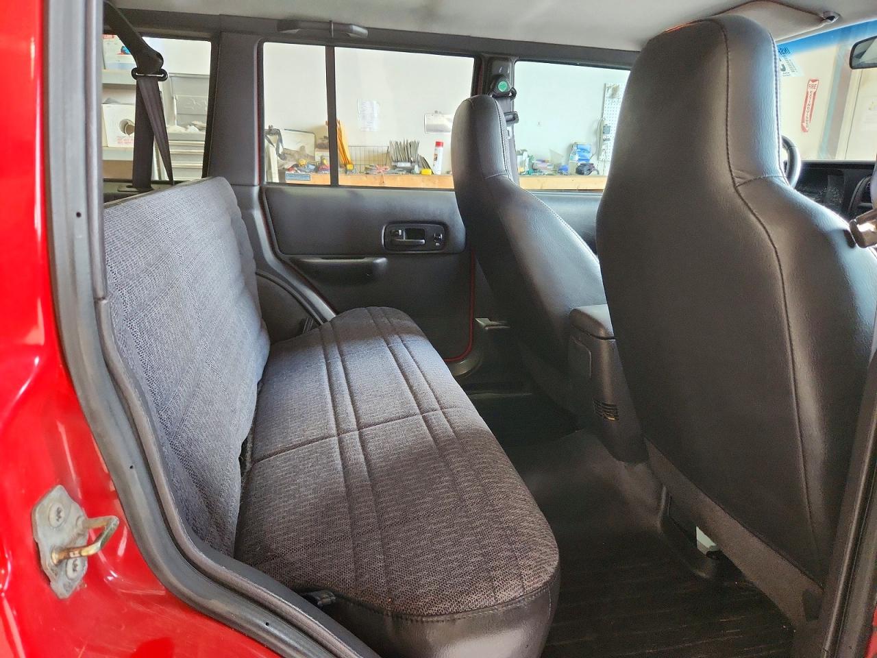 2001 Jeep Cherokee Sport Red vin: 1J4FF48S41L528804