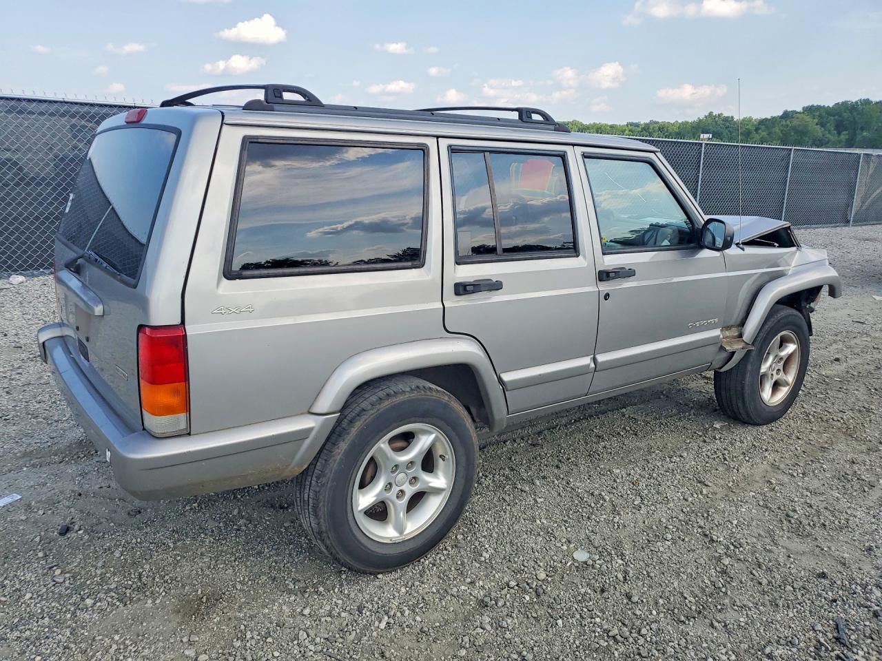2001 Jeep Cherokee Sport Silver vin: 1J4FF48S41L614629