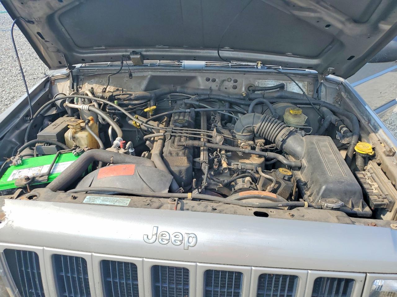 2001 Jeep Cherokee Sport Silver vin: 1J4FF48S41L614629