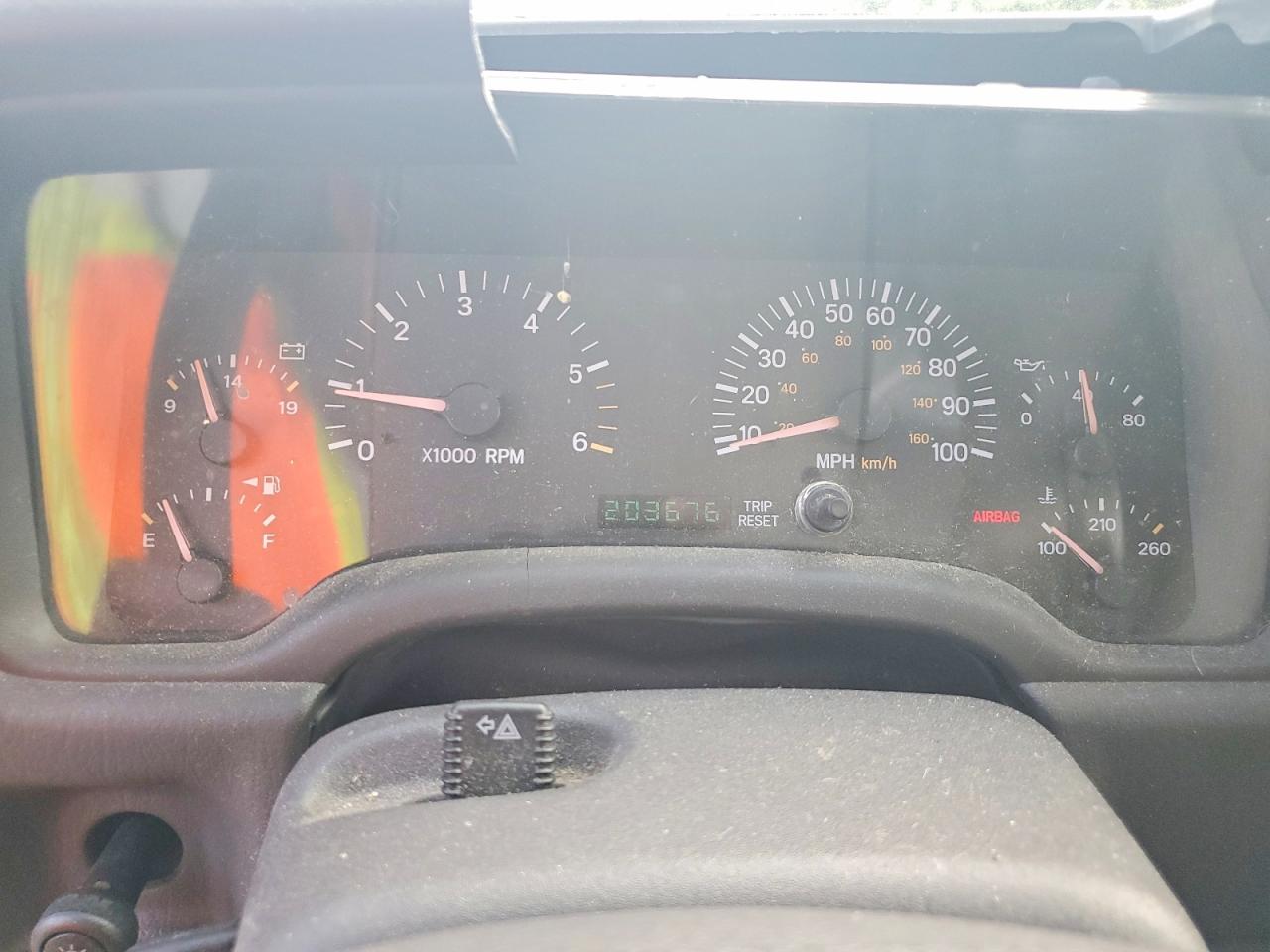 2001 Jeep Cherokee Sport Silver vin: 1J4FF48S41L614629