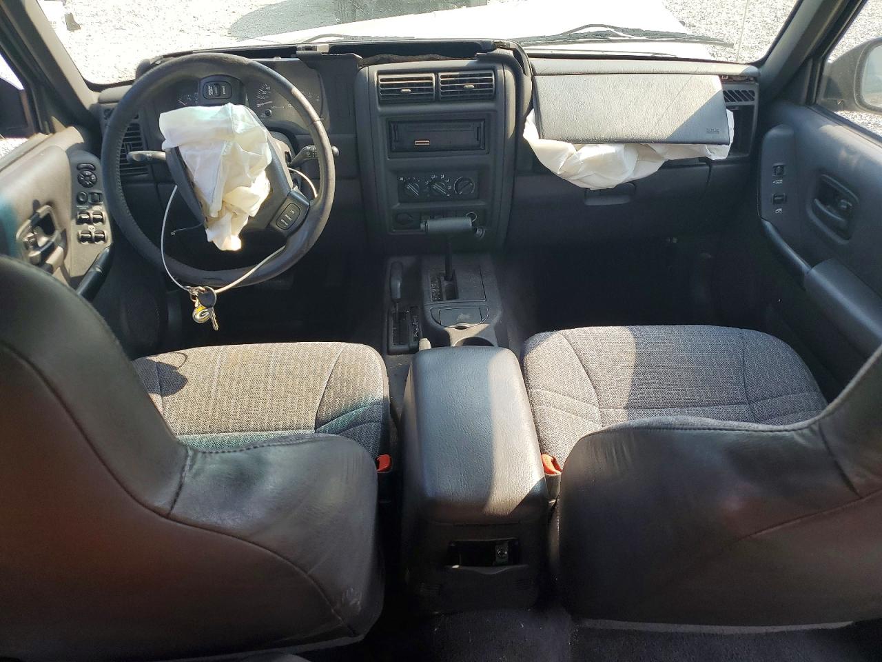 2001 Jeep Cherokee Sport Silver vin: 1J4FF48S41L614629