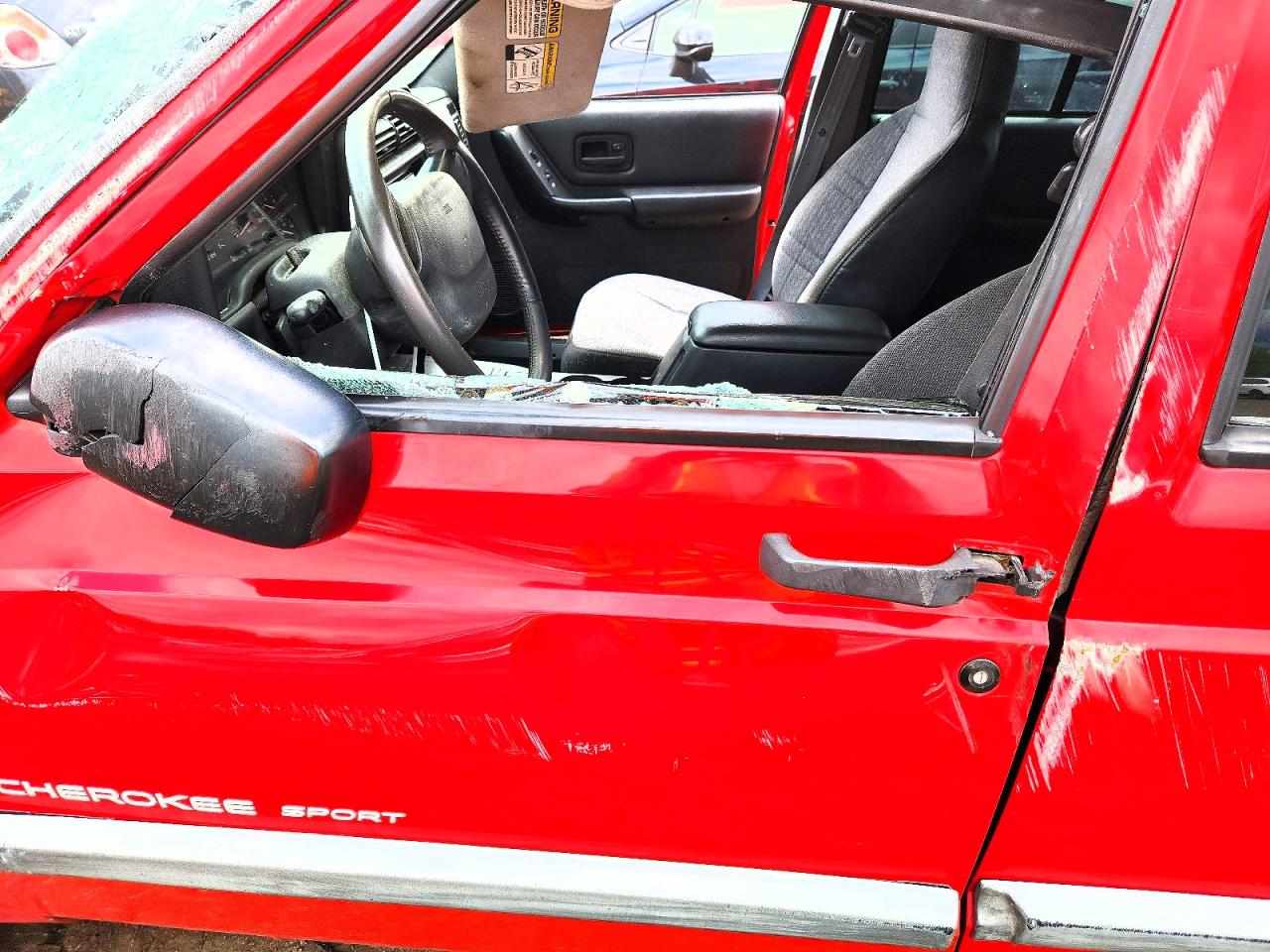 2000 Jeep Cherokee Sport Red vin: 1J4FF48S5YL118099