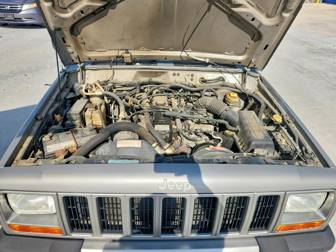 2001 Jeep Cherokee Sport Silver vin: 1J4FF48S61L515813