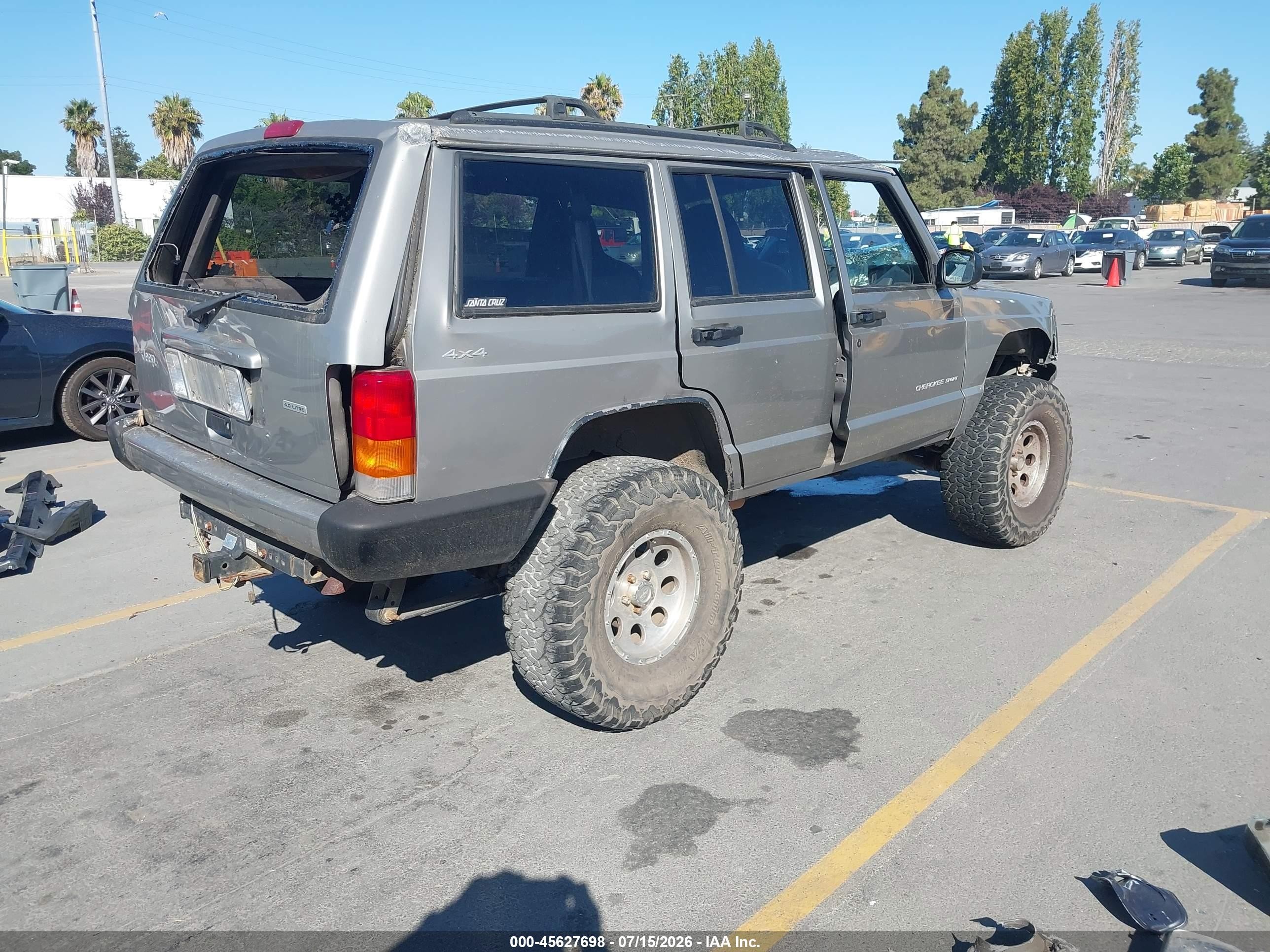 2001 Jeep Cherokee Sport Silver vin: 1J4FF48S61L554580