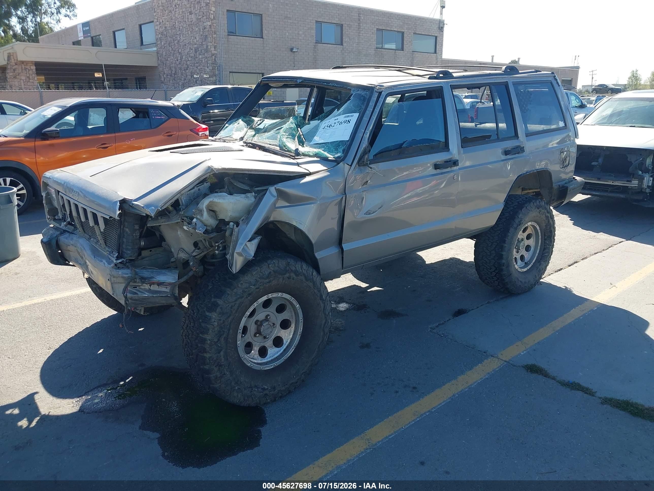 2001 Jeep Cherokee Sport Silver vin: 1J4FF48S61L554580
