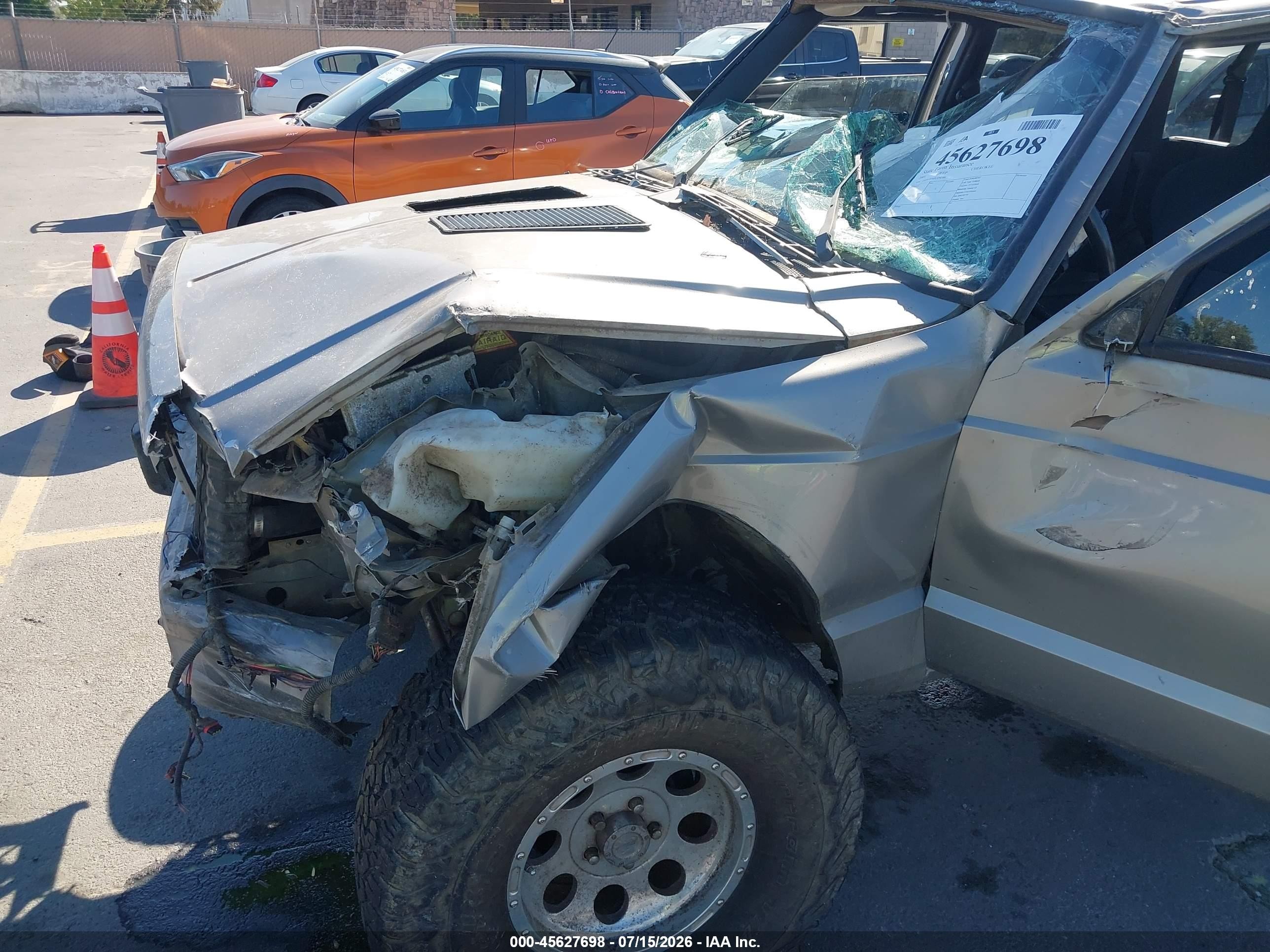 2001 Jeep Cherokee Sport Silver vin: 1J4FF48S61L554580