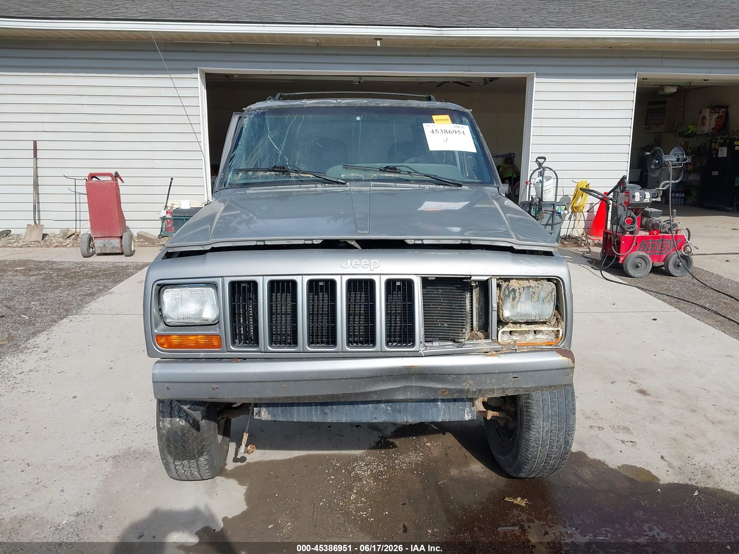 2001 Jeep Cherokee Sport Silver vin: 1J4FF48S61L564638