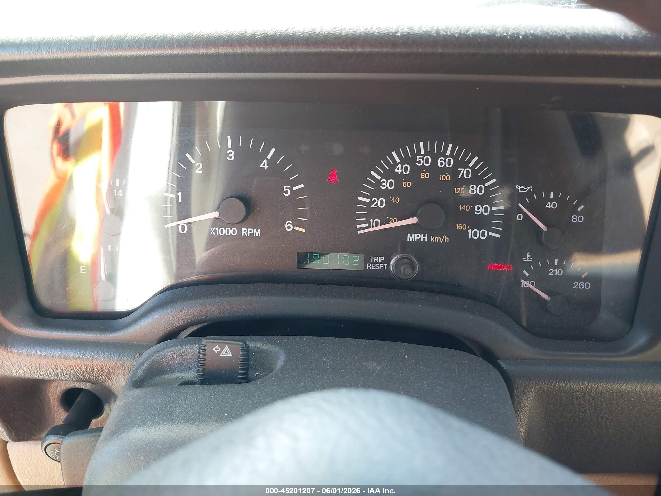 2001 Jeep Cherokee Sport Burgundy vin: 1J4FF48S61L577485
