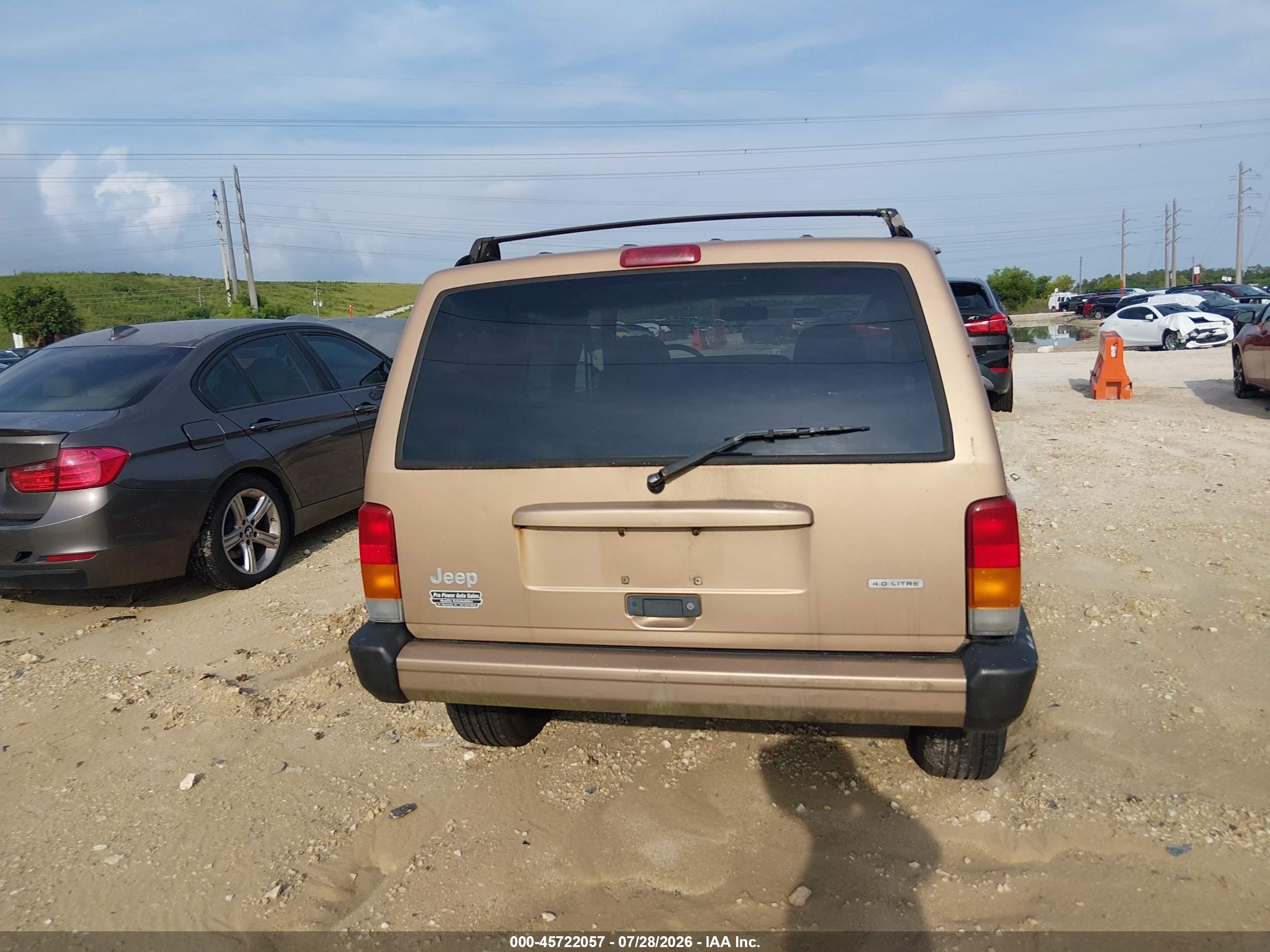 2000 Jeep Cherokee Sport Champagne vin: 1J4FF48S6YL140452
