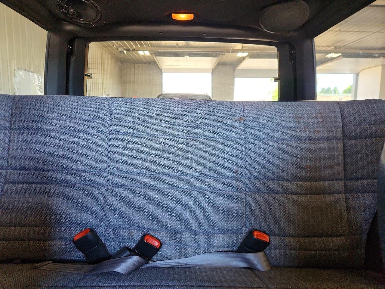 2000 Jeep Cherokee Sport Black vin: 1J4FF48S6YL180952