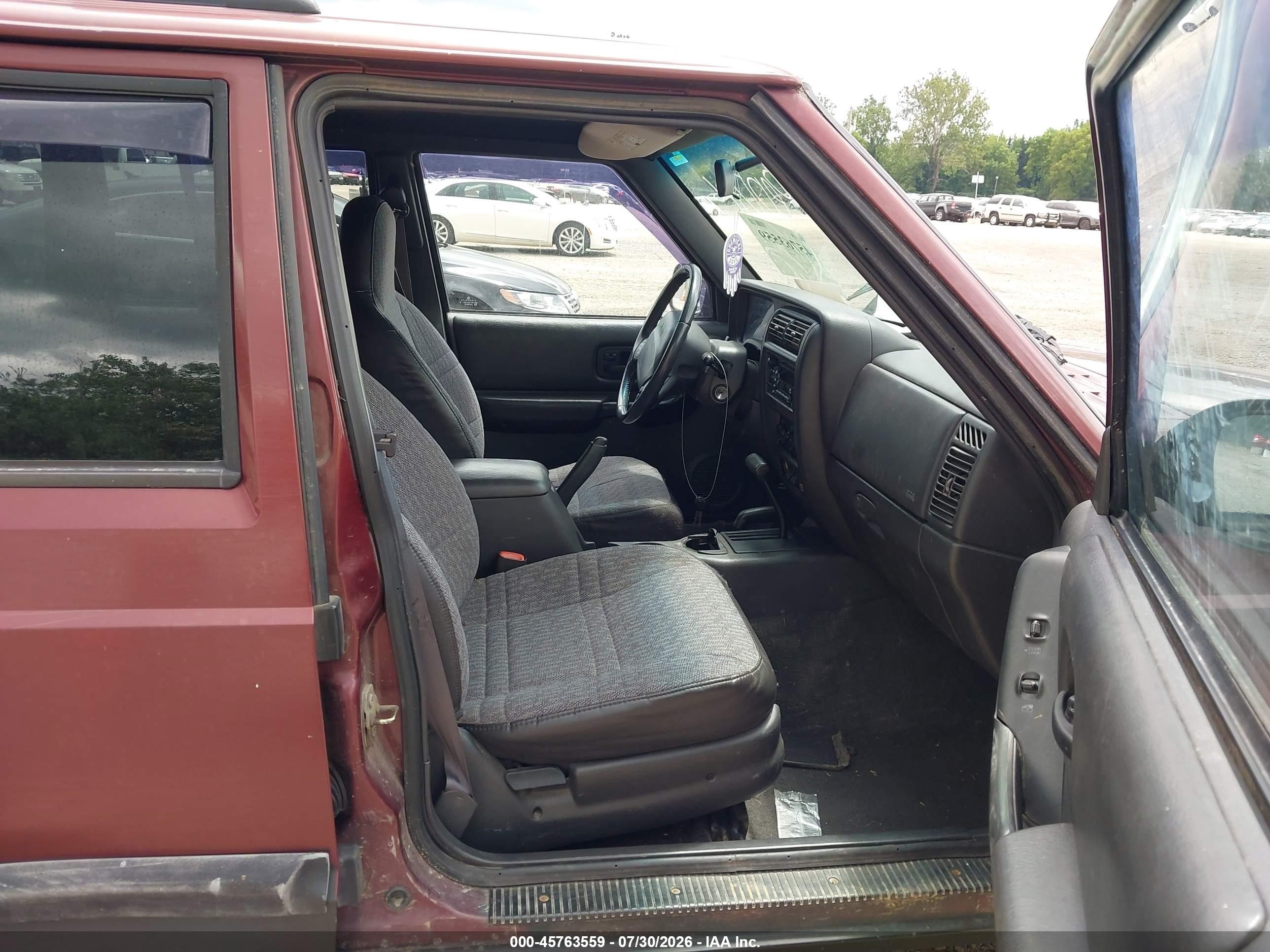 2001 Jeep Cherokee Sport Maroon vin: 1J4FF48S71L557083