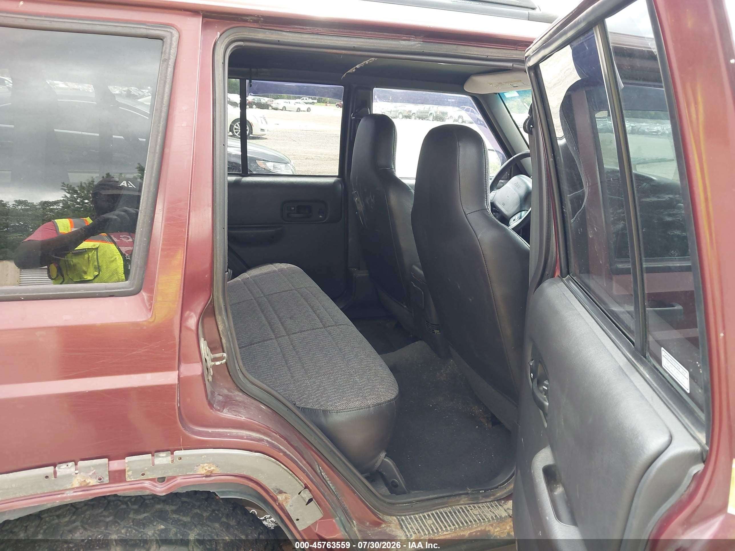 2001 Jeep Cherokee Sport Maroon vin: 1J4FF48S71L557083
