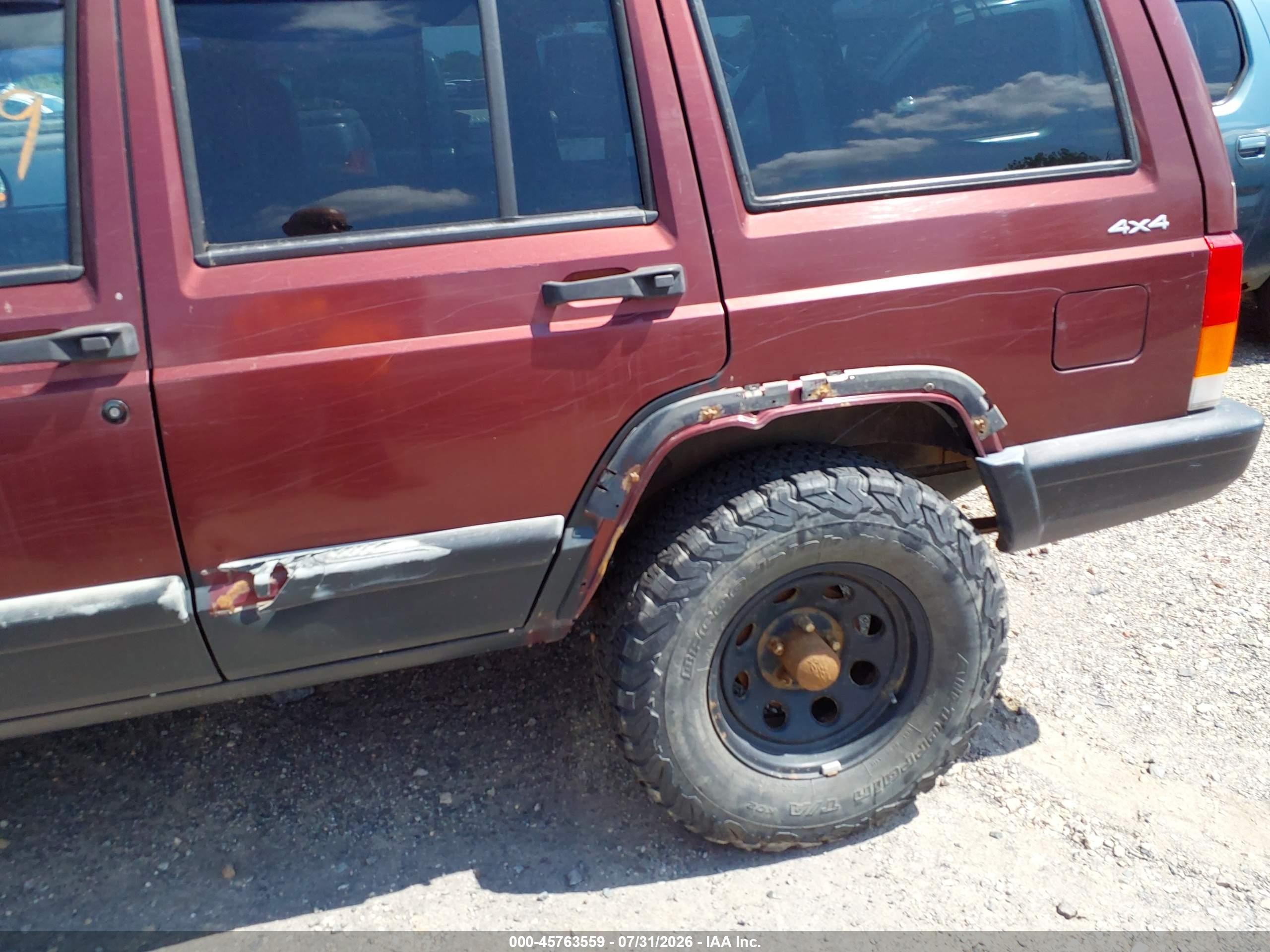 2001 Jeep Cherokee Sport Maroon vin: 1J4FF48S71L557083