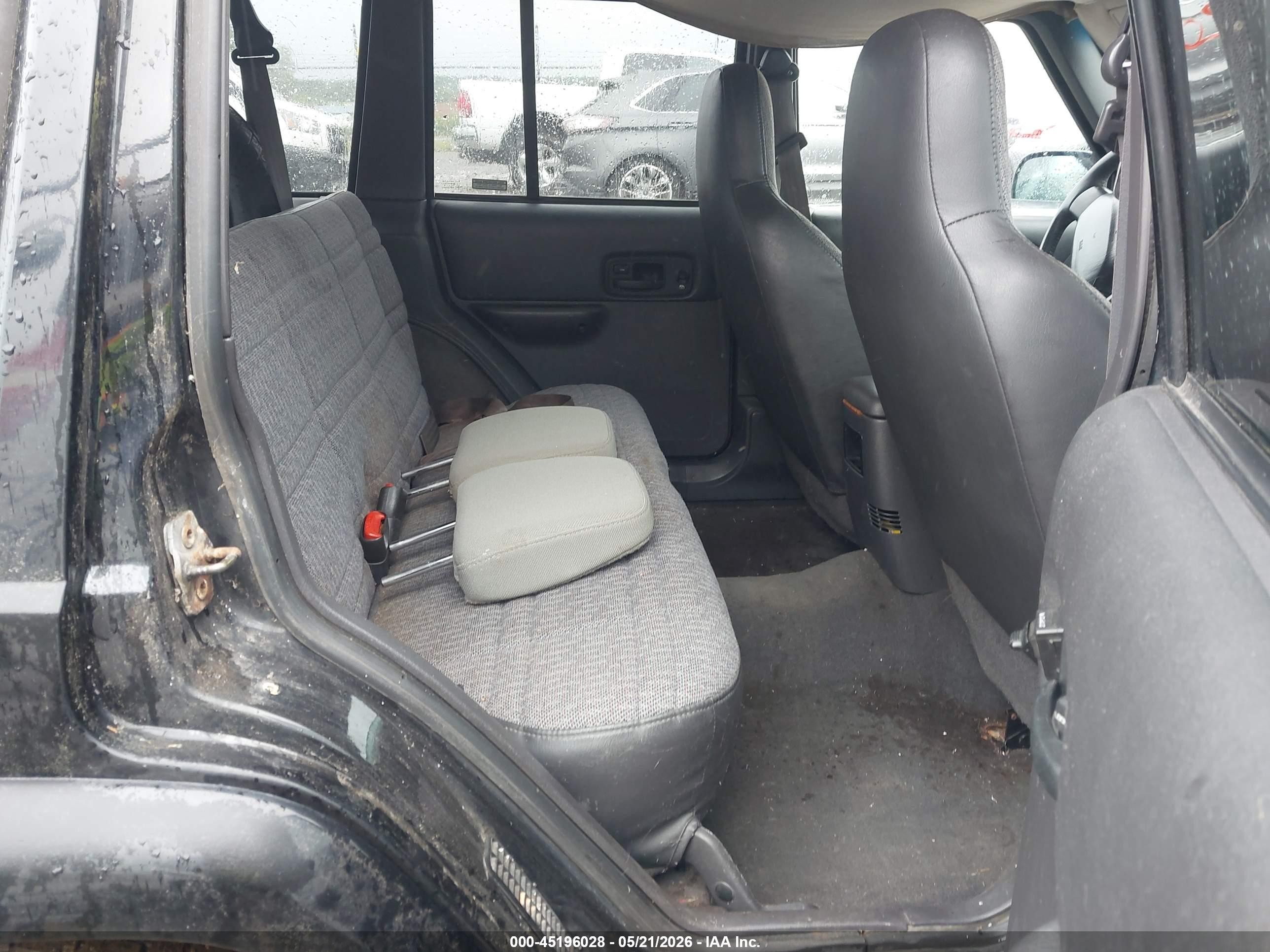2000 Jeep Cherokee Sport Black vin: 1J4FF48S7YL125751